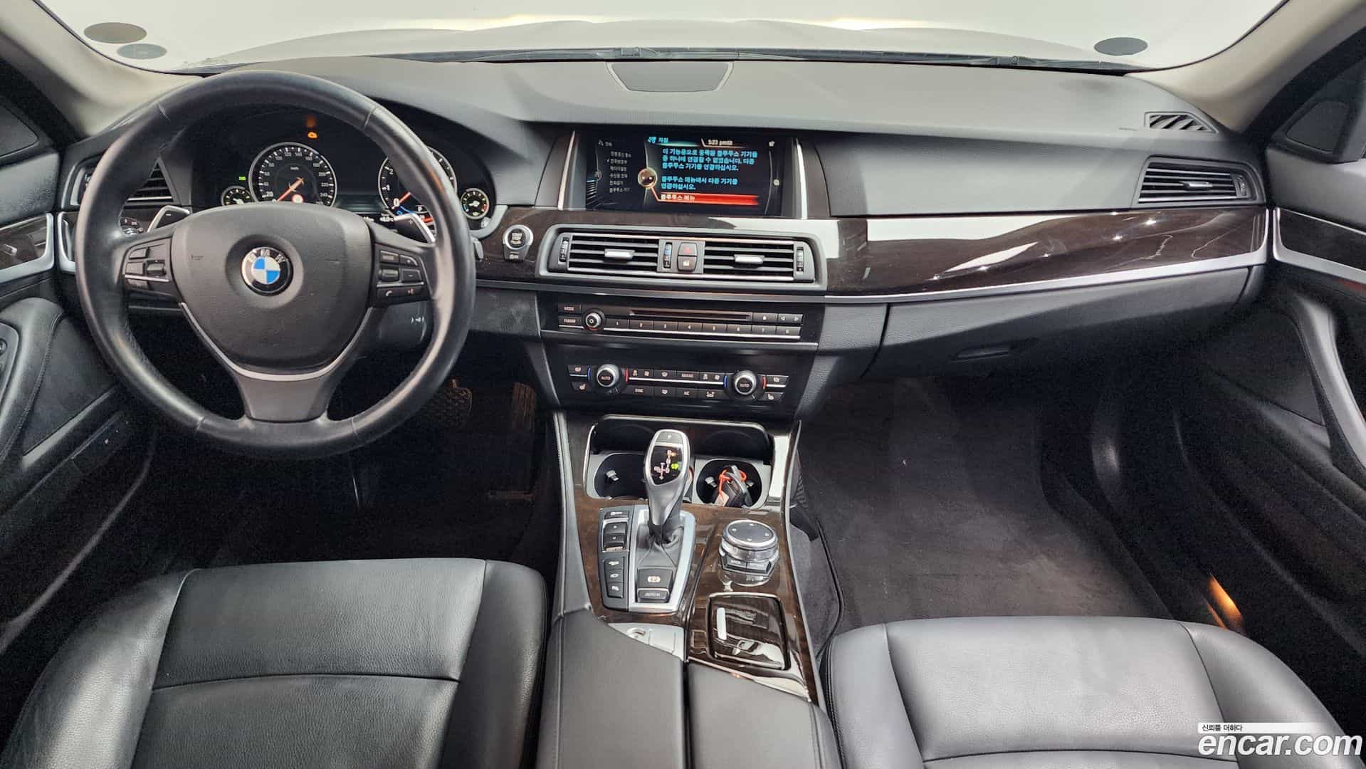 5-Series BMW 2015.11-INNER-007