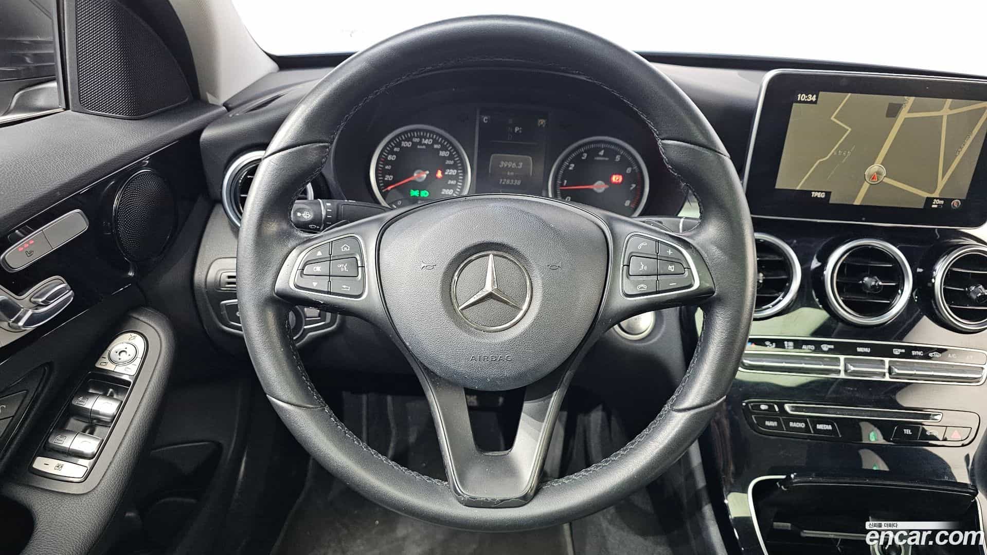 C-Class Mercedes-Benz 2016.6-OPTION-017