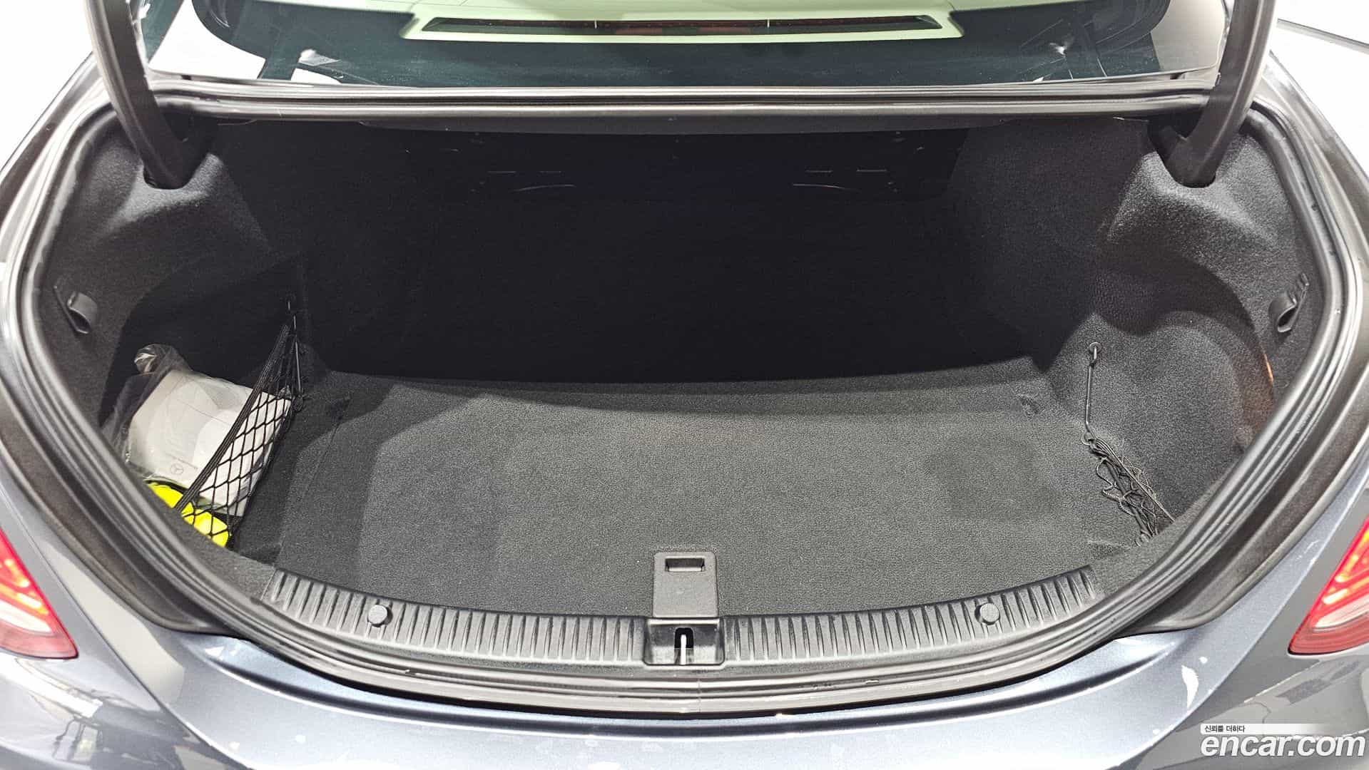 C-Class Mercedes-Benz 2016.6-OPTION-024