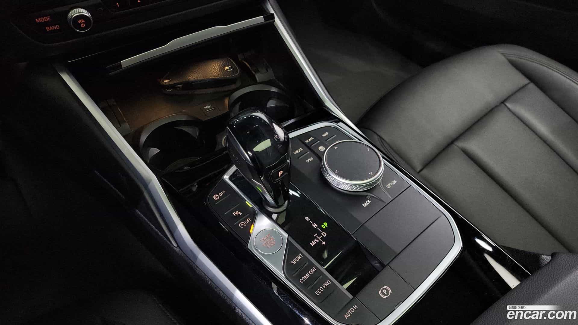 3-Series BMW 2019.11-INNER-009