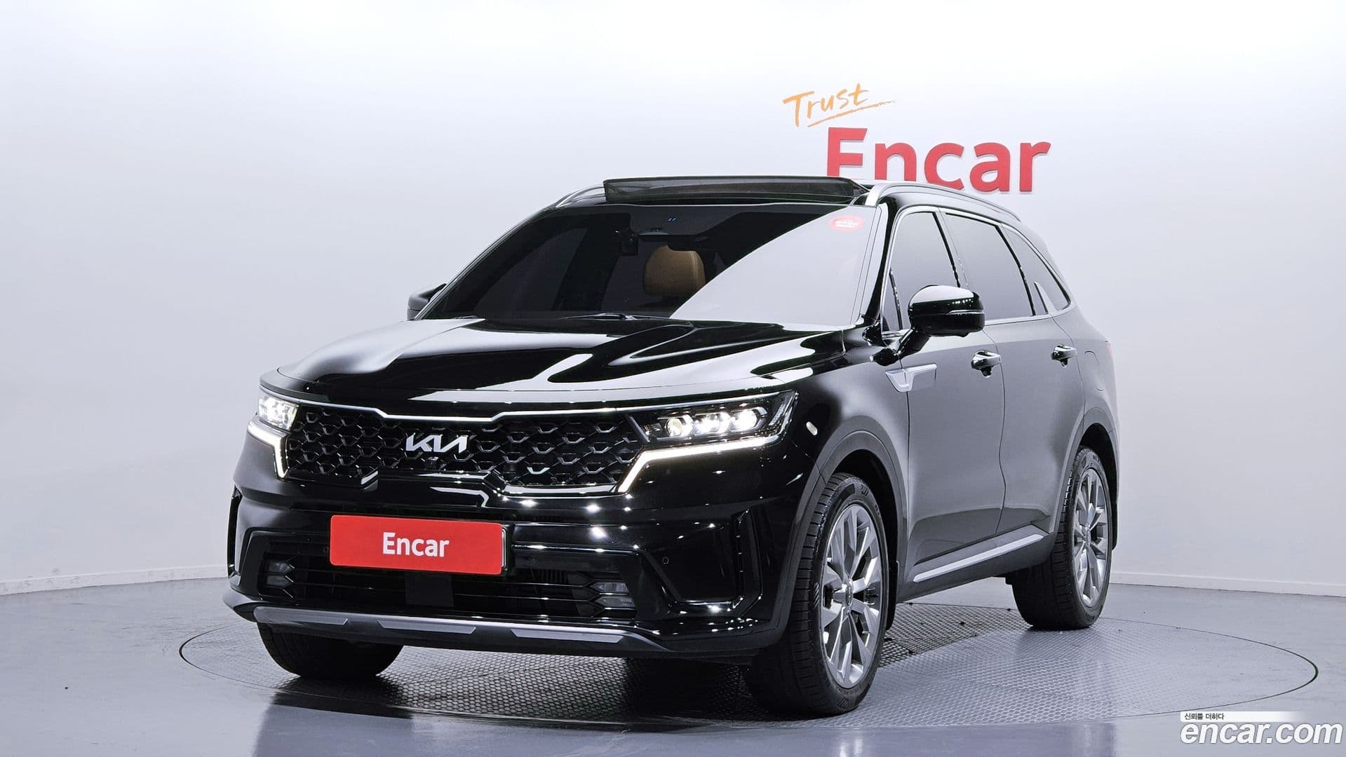 Main__Slider__Photo:Sorento Kia 2021.11-0