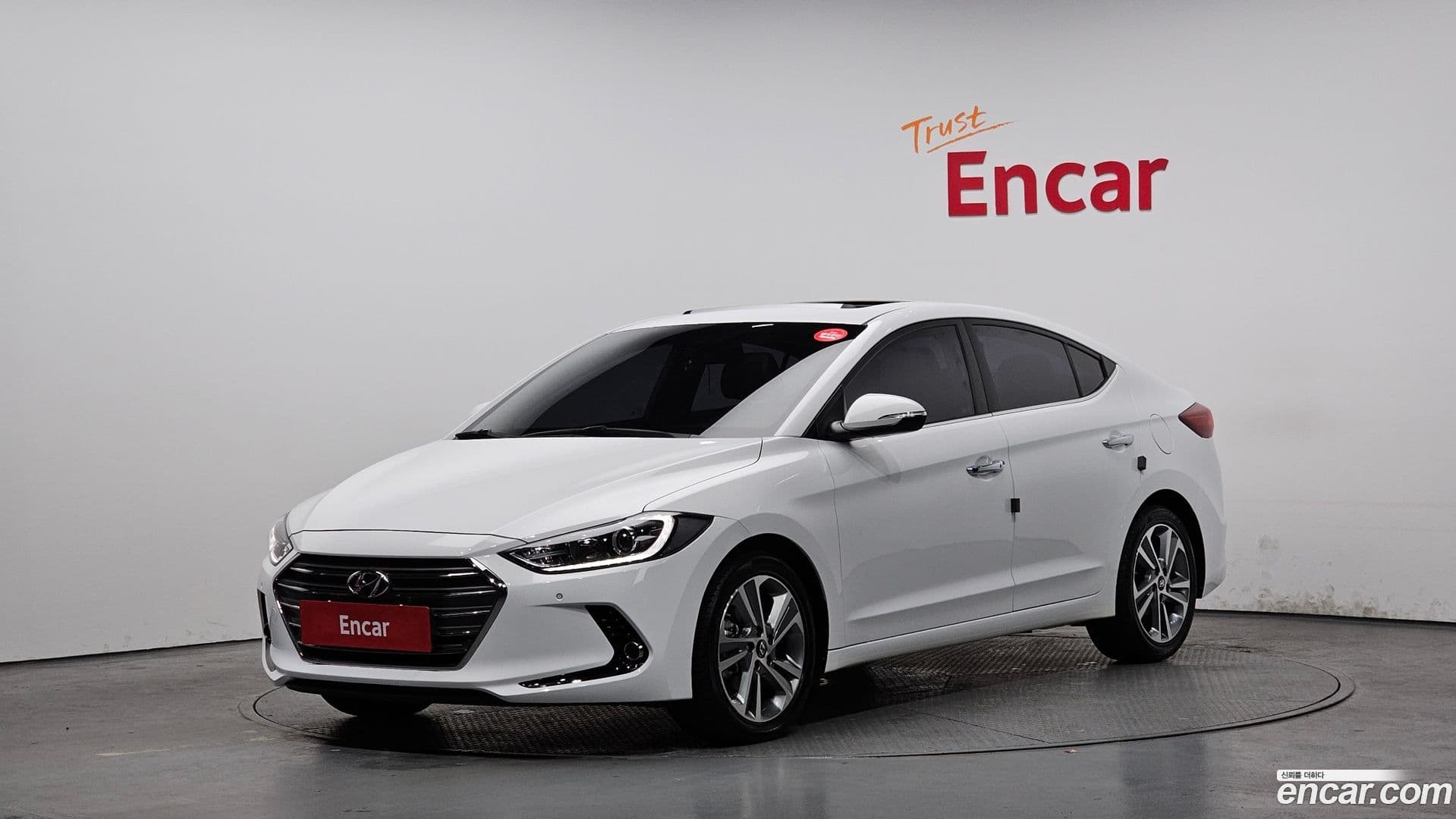 Main__Slider__Photo:AVANTE Hyundai 2016.5-0
