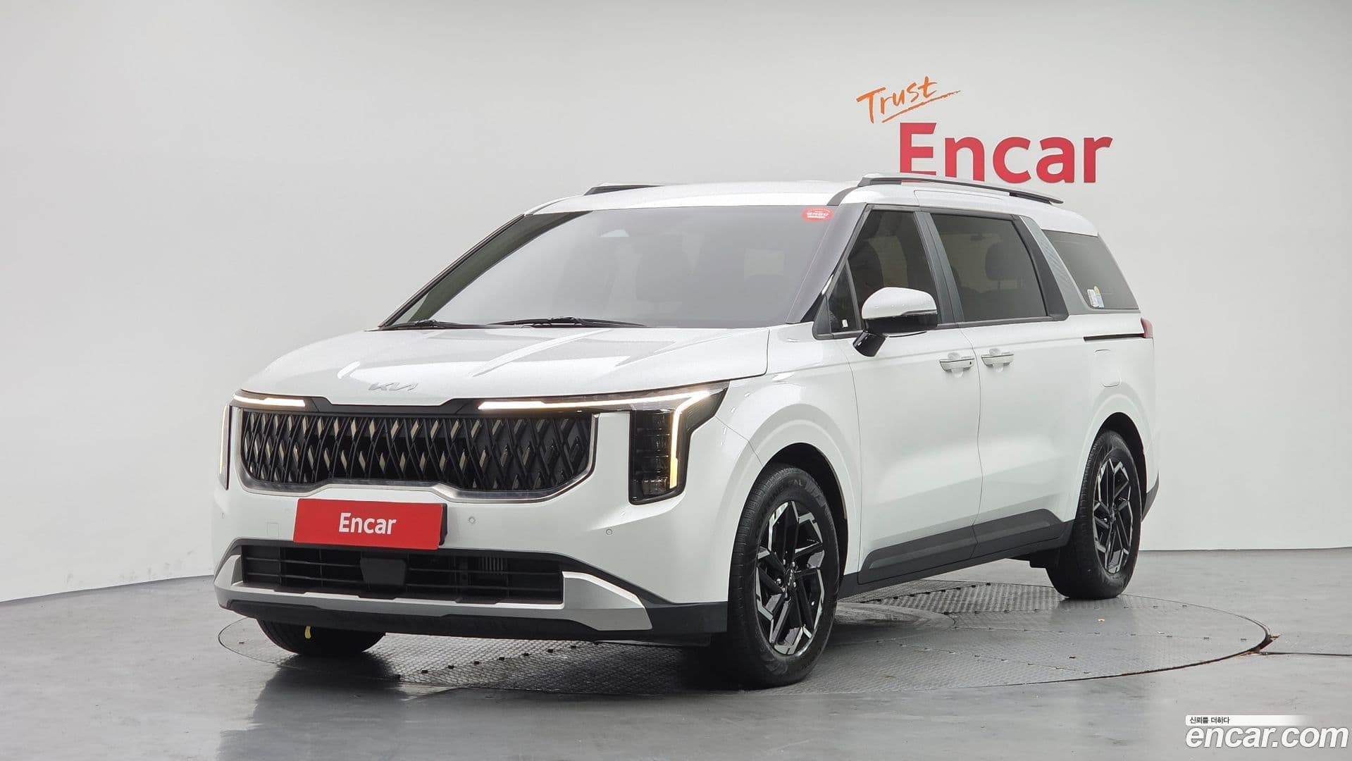Main__Slider__Photo:Canival Kia 2024.2-0