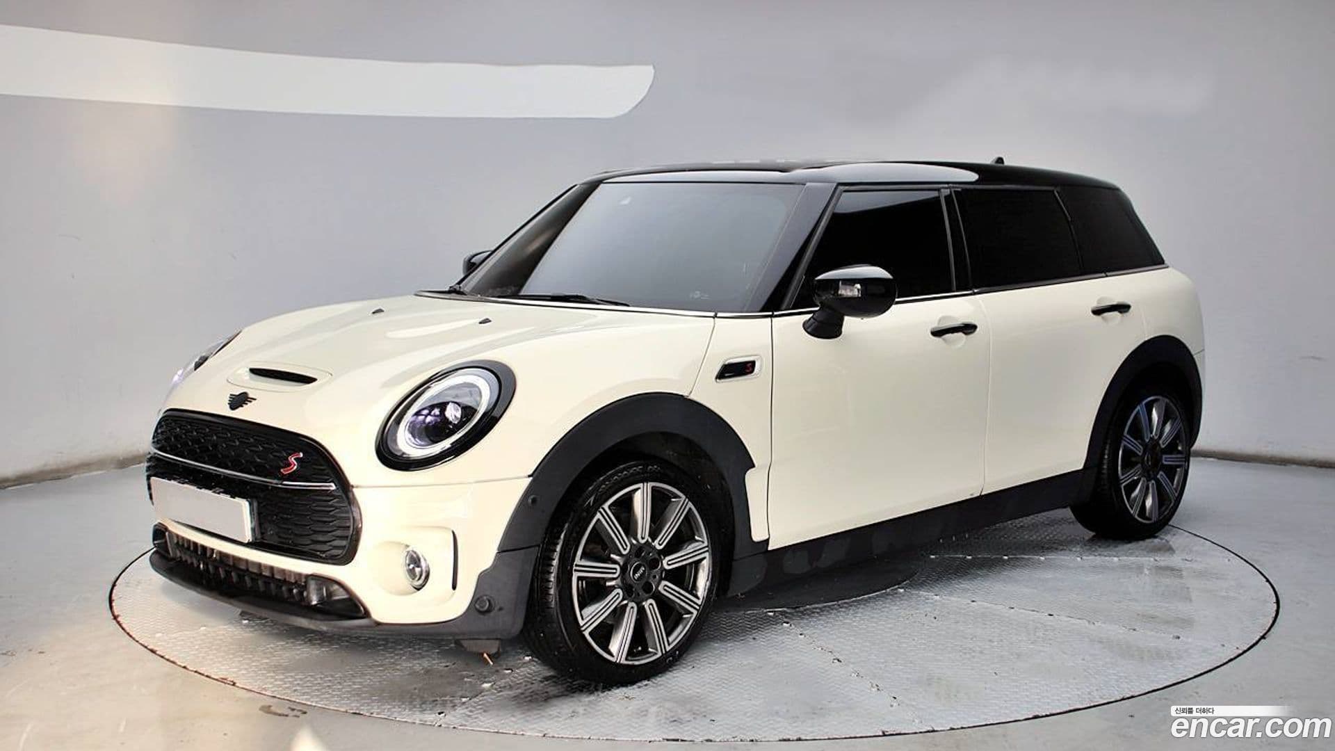 Main__Slider__Photo:Clubman Mini 2022.5-0