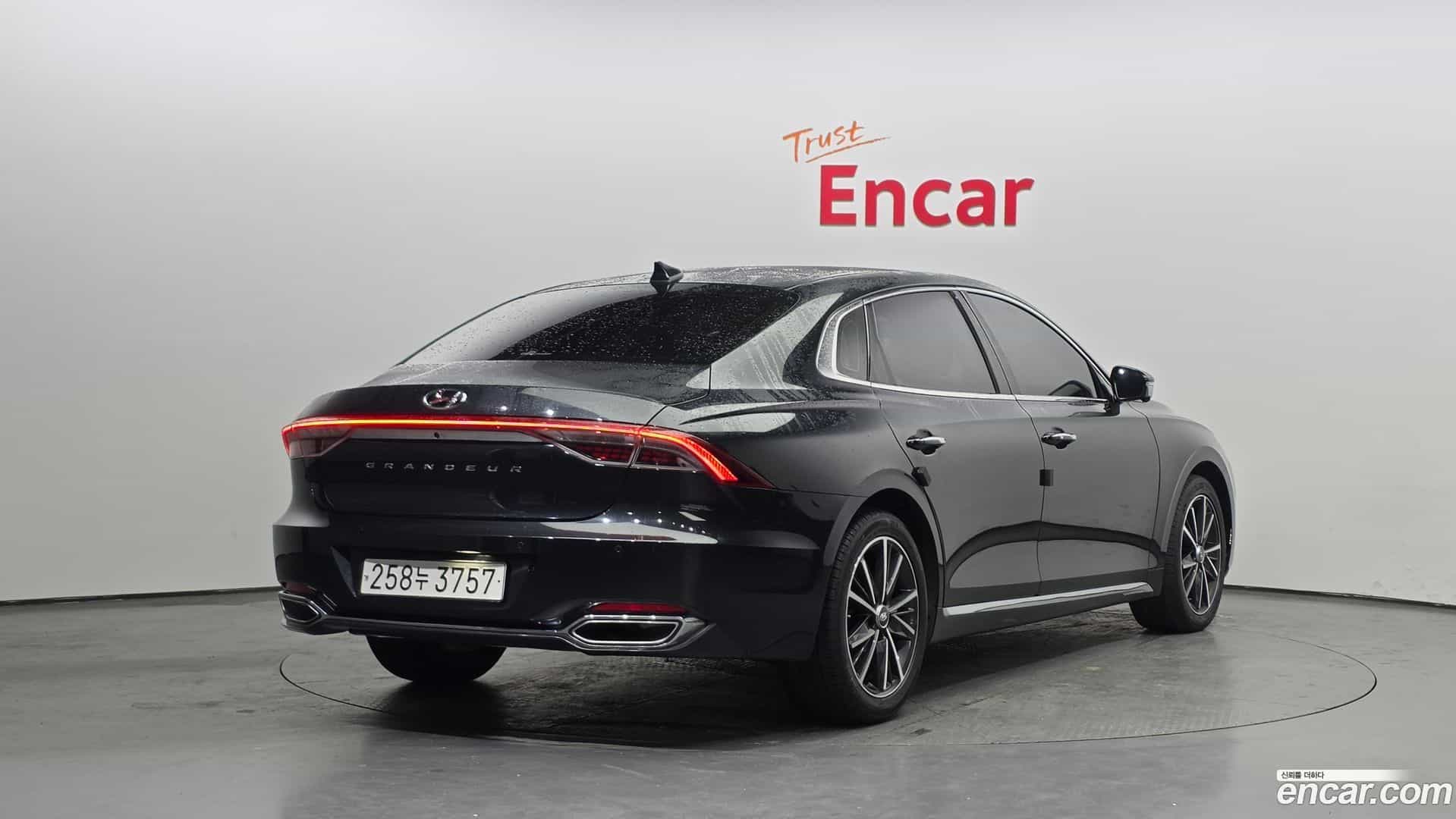 Grandeur Hyundai 2020.10-OUTER-002