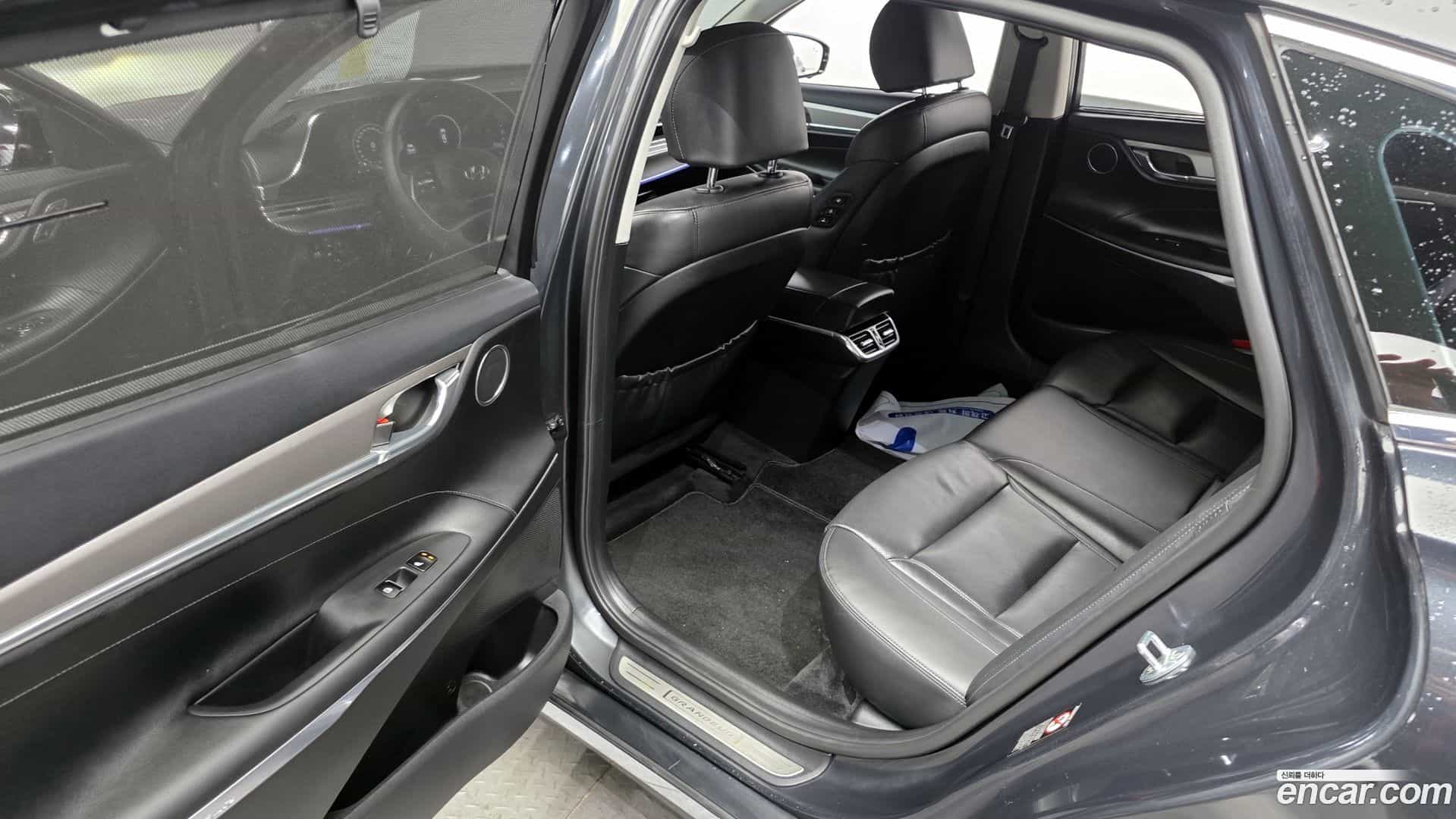 Grandeur Hyundai 2020.10-OPTION-015