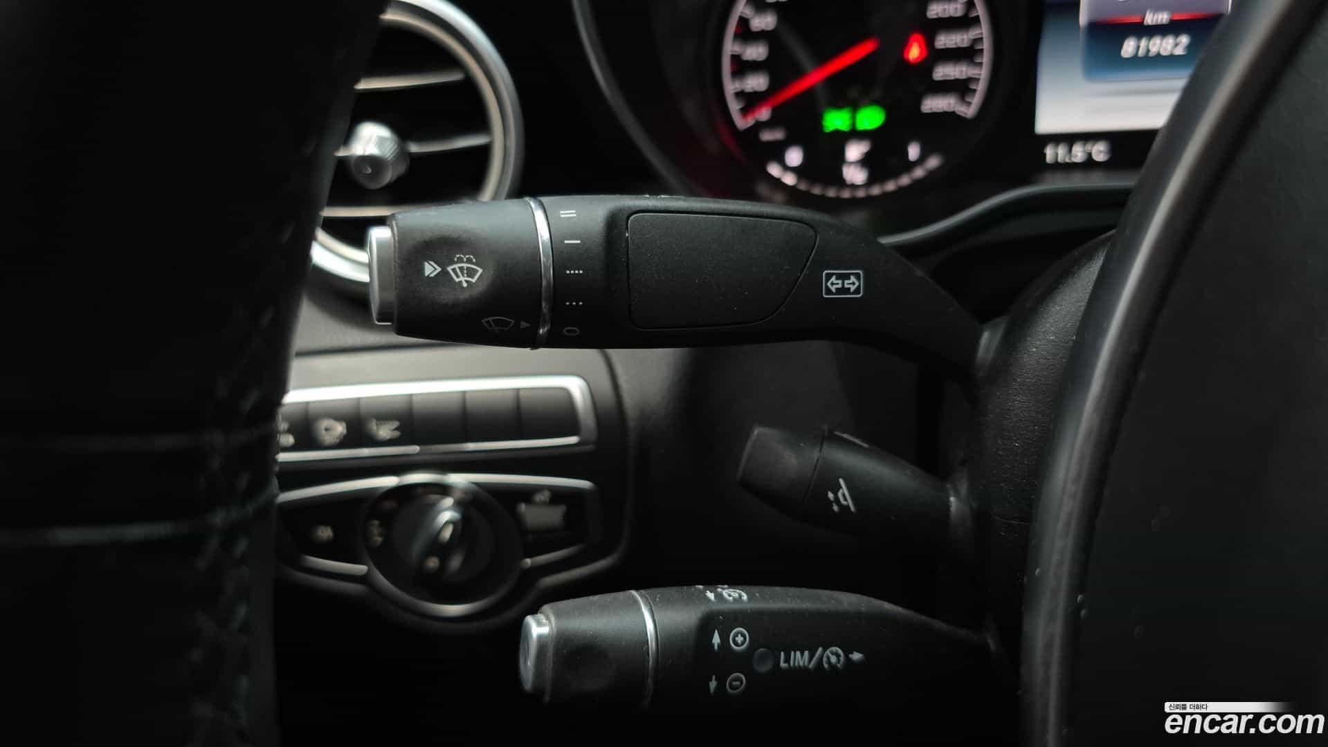 GLC-Class Mercedes-Benz 2019.11-OPTION-021