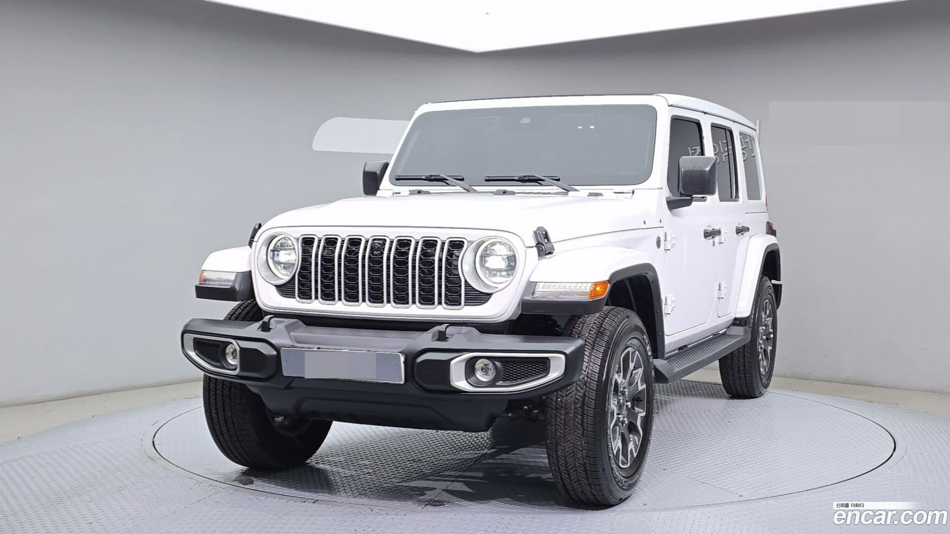 Main__Slider__Photo:Wrangler Jeep 2025.5-0