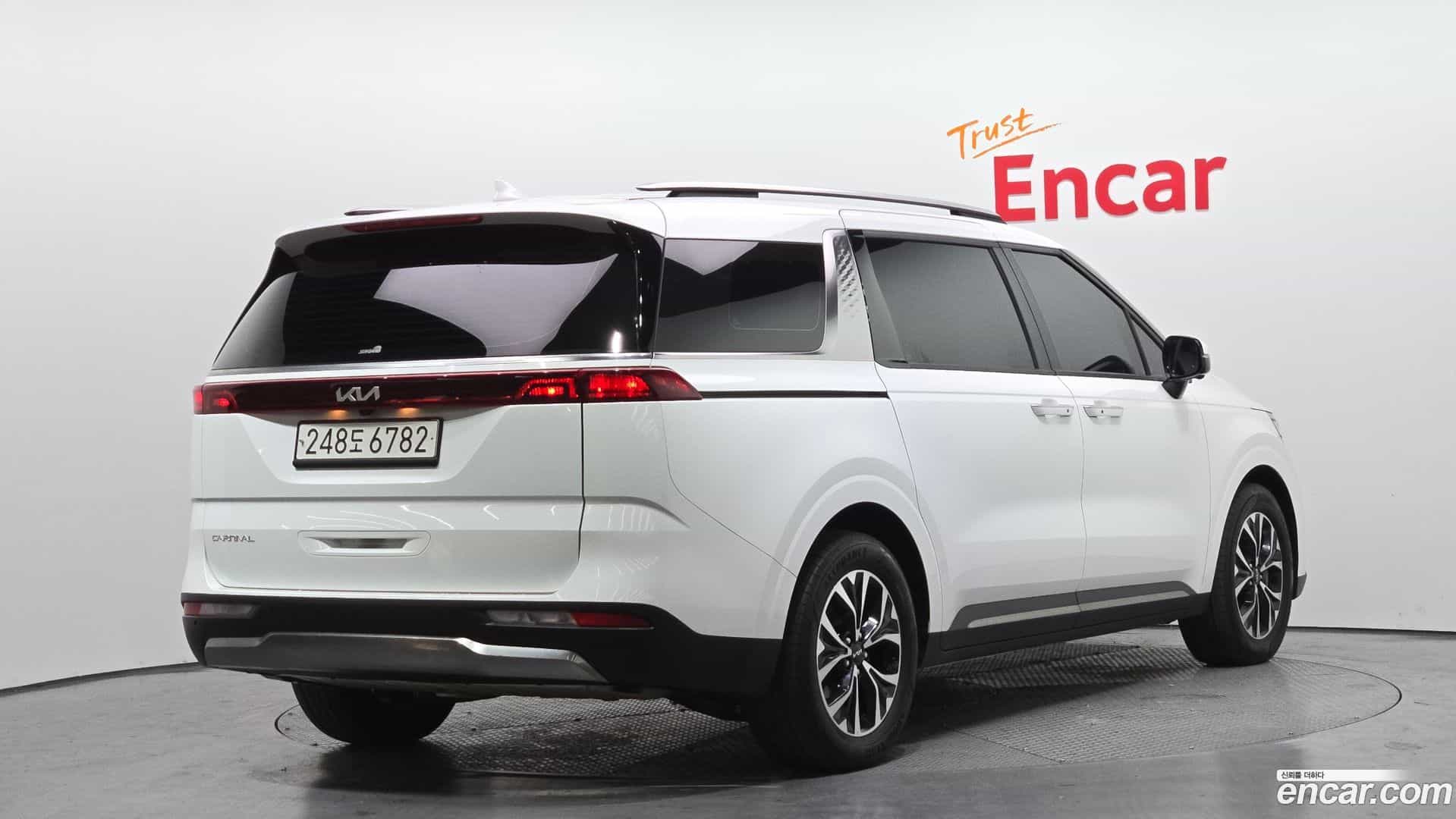 Canival Kia 2022.11-OUTER-002