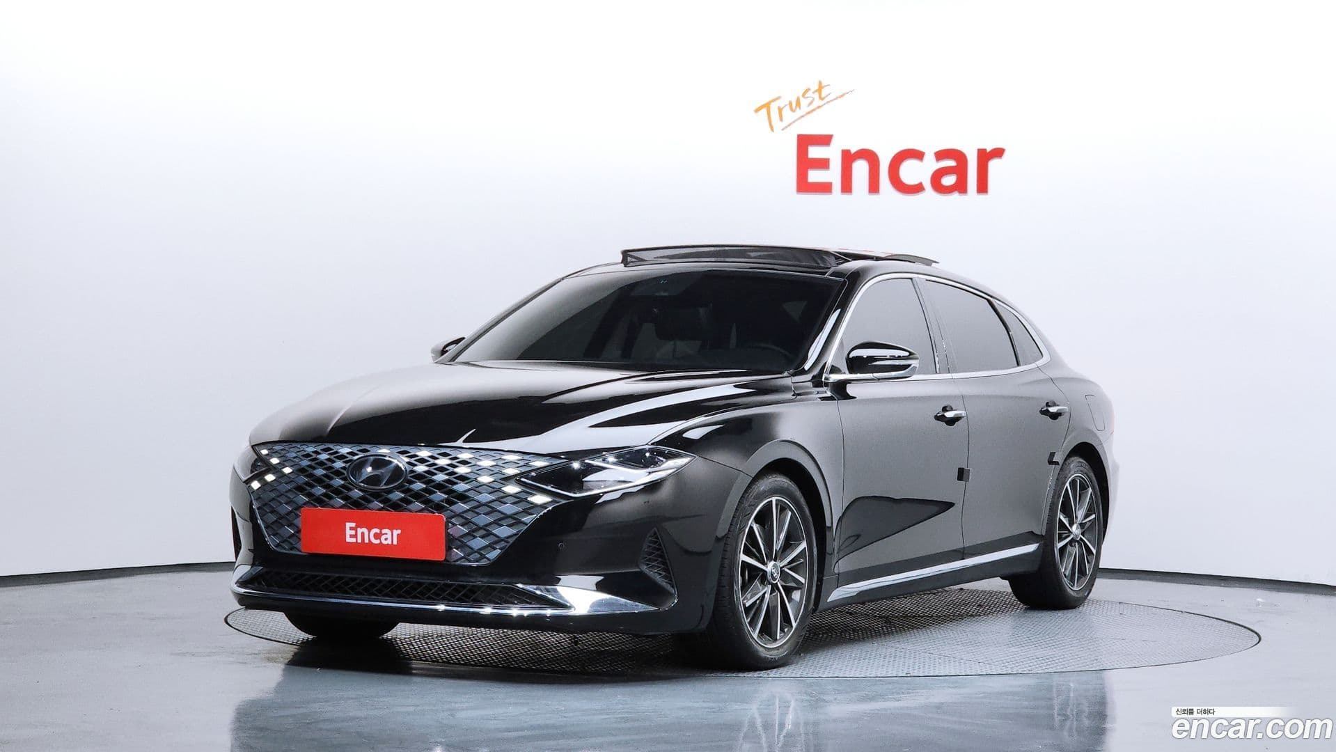 Main__Slider__Photo:Grandeur Hyundai 2020.10-0