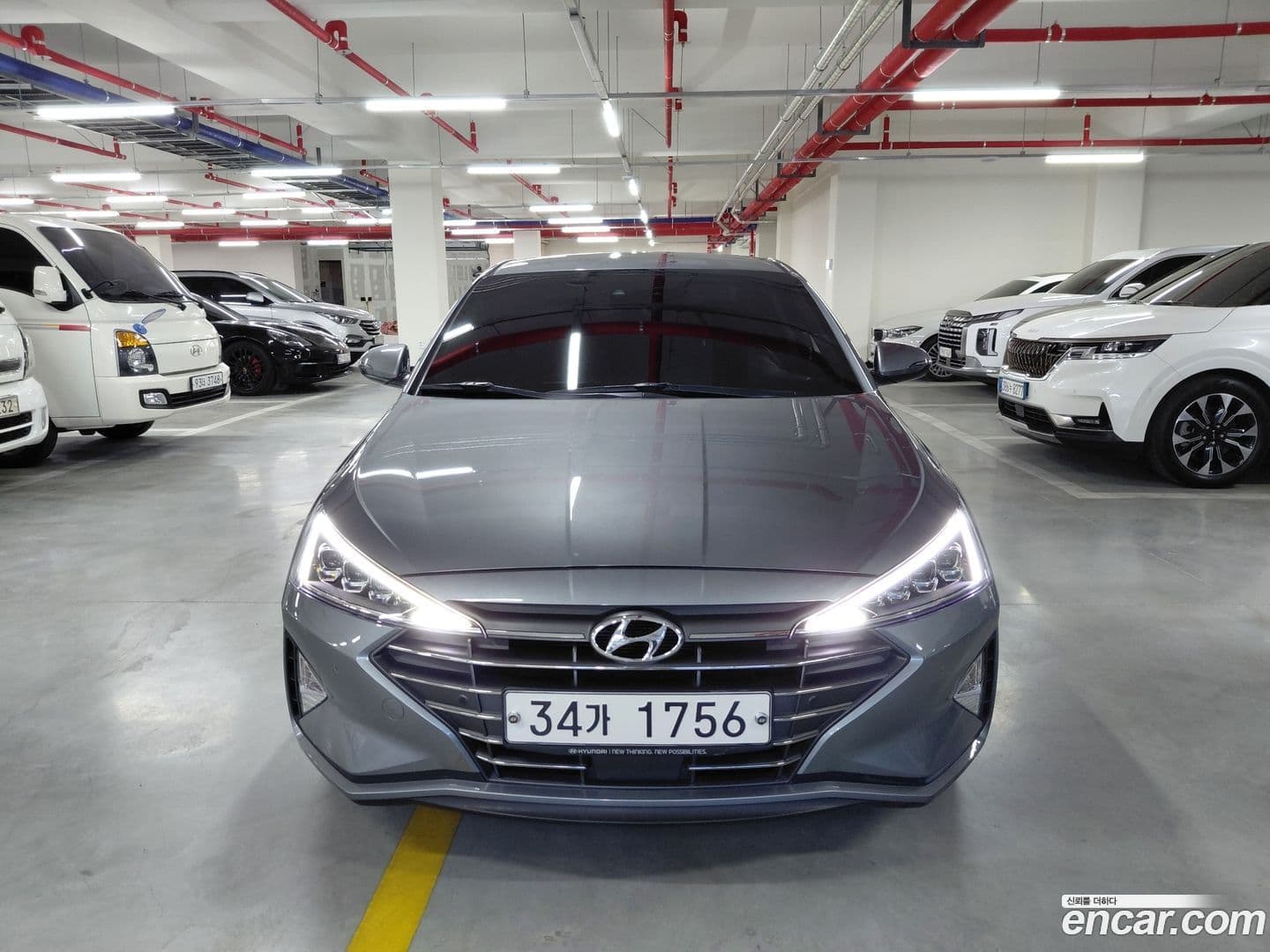 Main__Slider__Photo:AVANTE Hyundai 2019.2-0