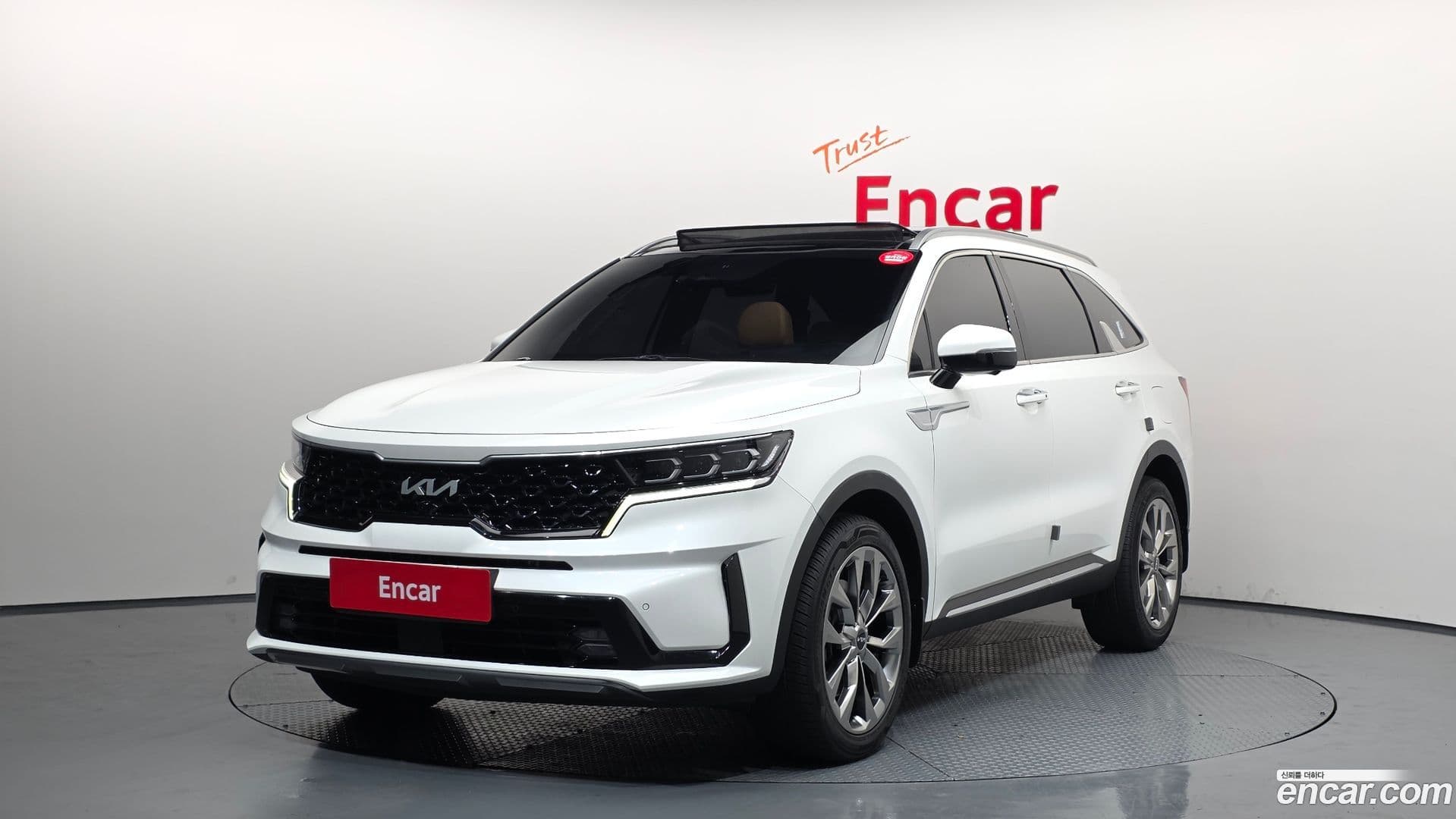 Main__Slider__Photo:Sorento Kia 2021.11-0