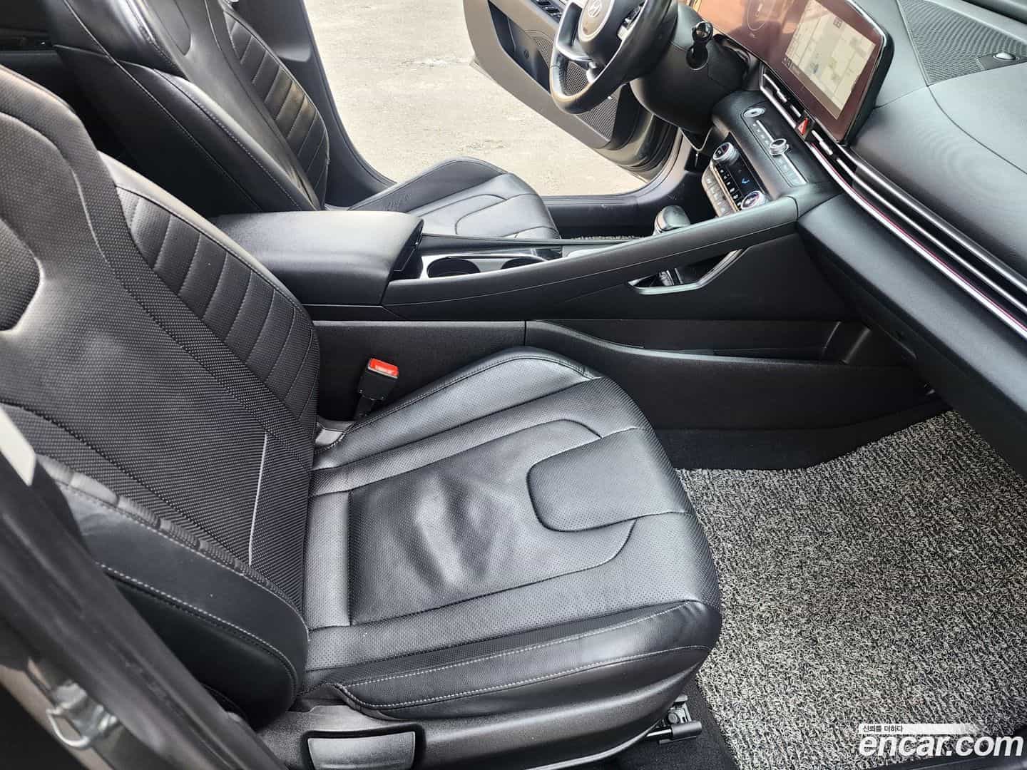 AVANTE Hyundai 2020.5-OPTION-018