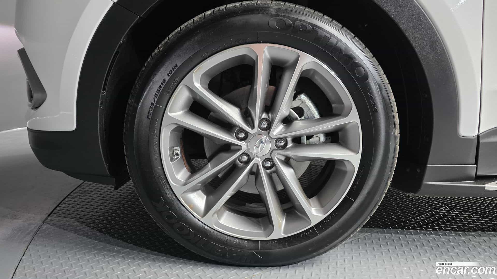Santafe Hyundai 2015.8-OUTER-005