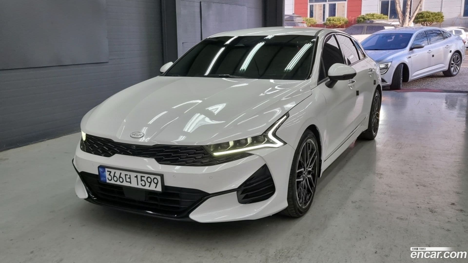Main__Slider__Photo:K5 Kia 2020.8-0