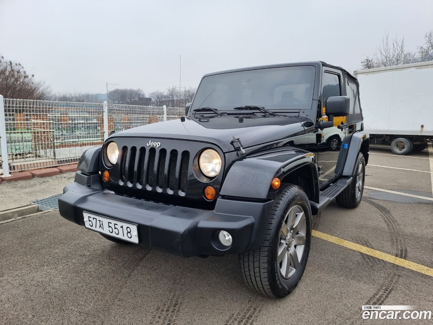 Main__Slider__Photo:Wrangler Jeep 2011.11-0