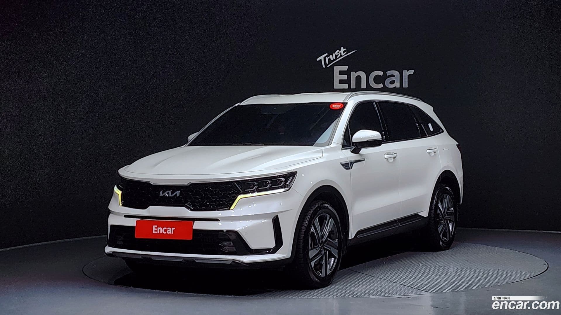 Main__Slider__Photo:Sorento Kia 2021.11-0