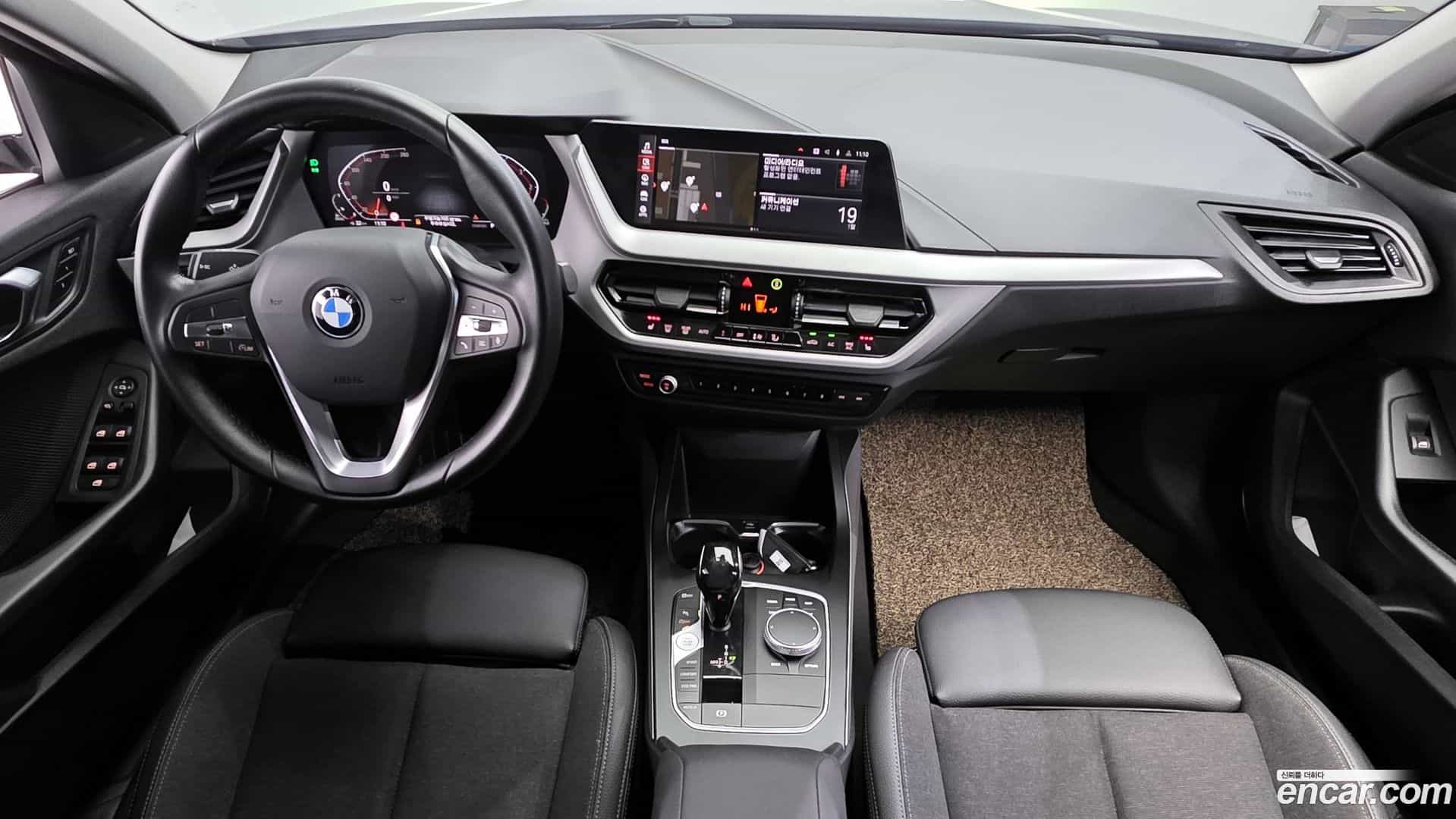 1-Series BMW 2021.3-INNER-007