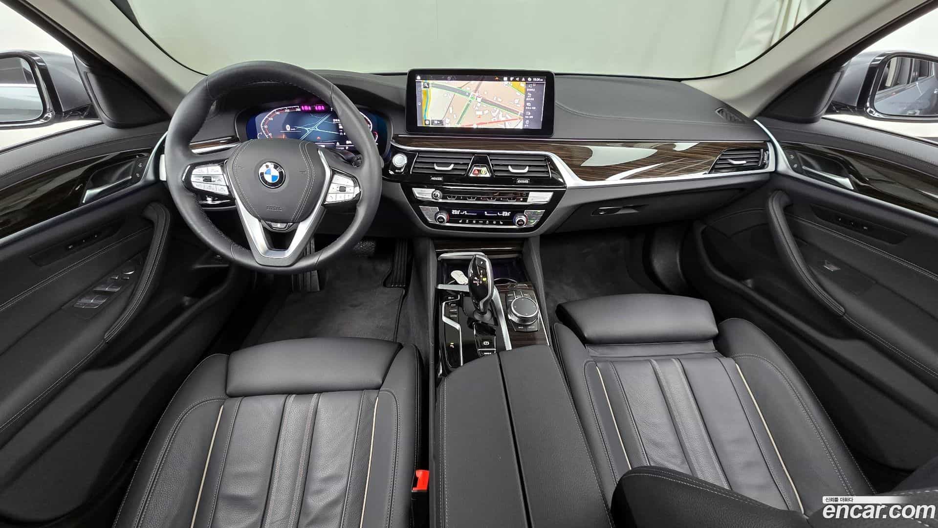 5-Series BMW 2022.11-INNER-007
