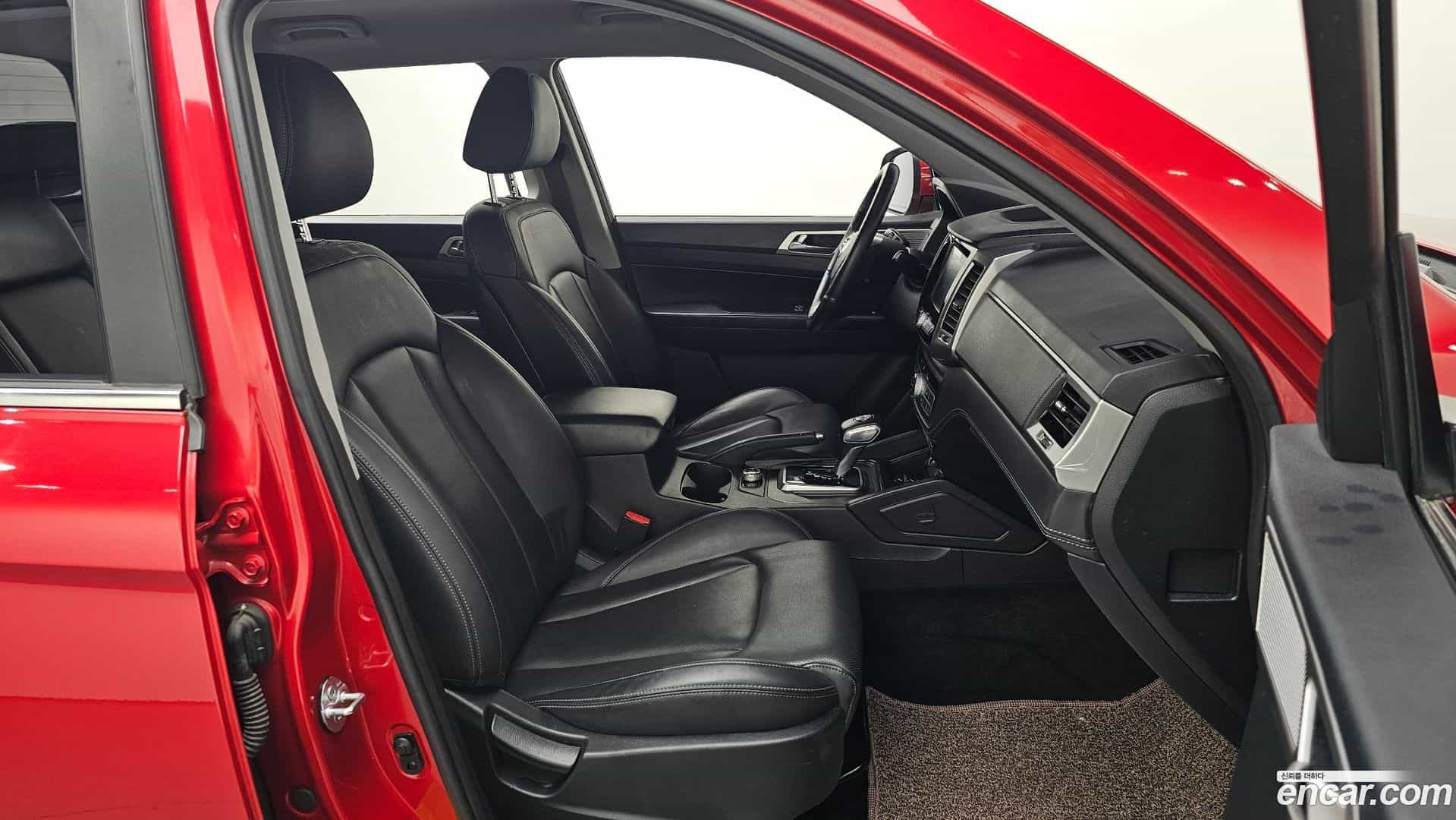 Rexton KG Mobility 2019.6-OPTION-015