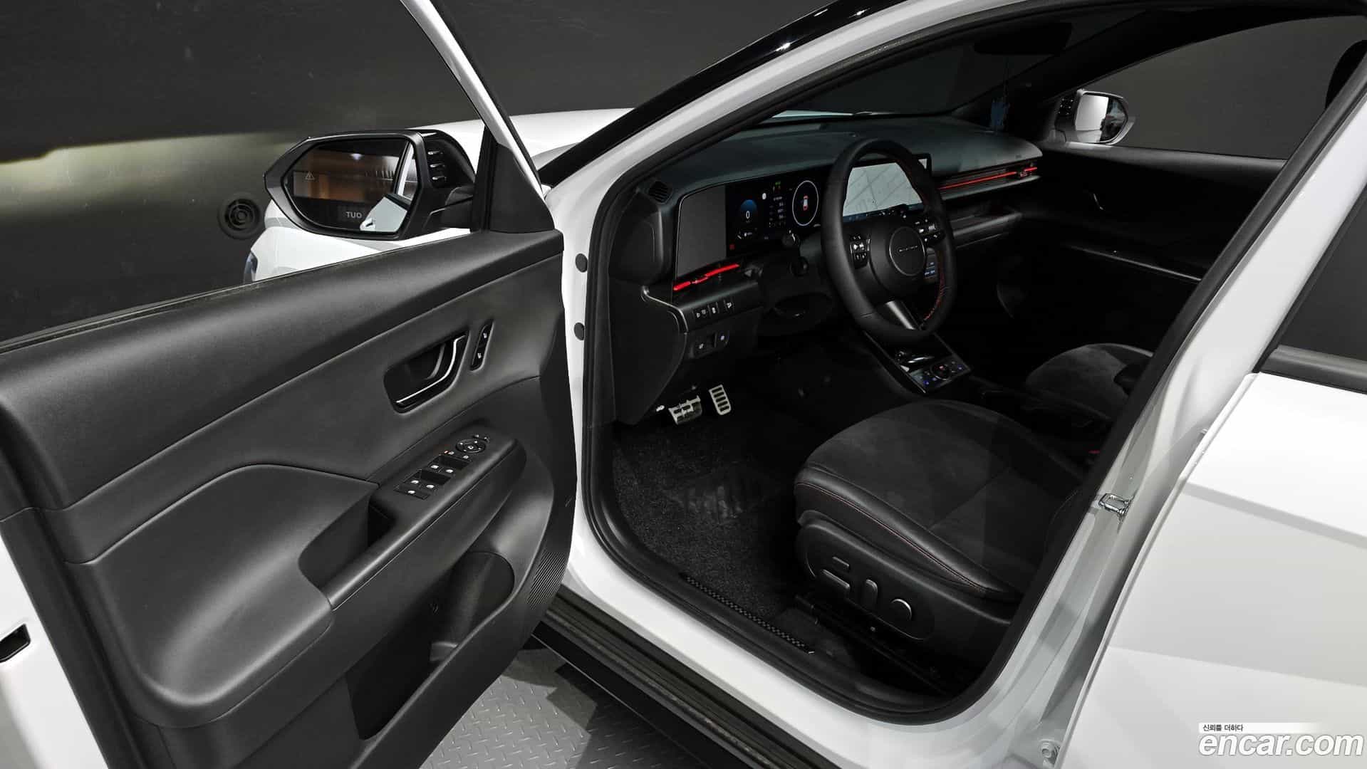 Kona Hyundai 2024.0-INNER-010