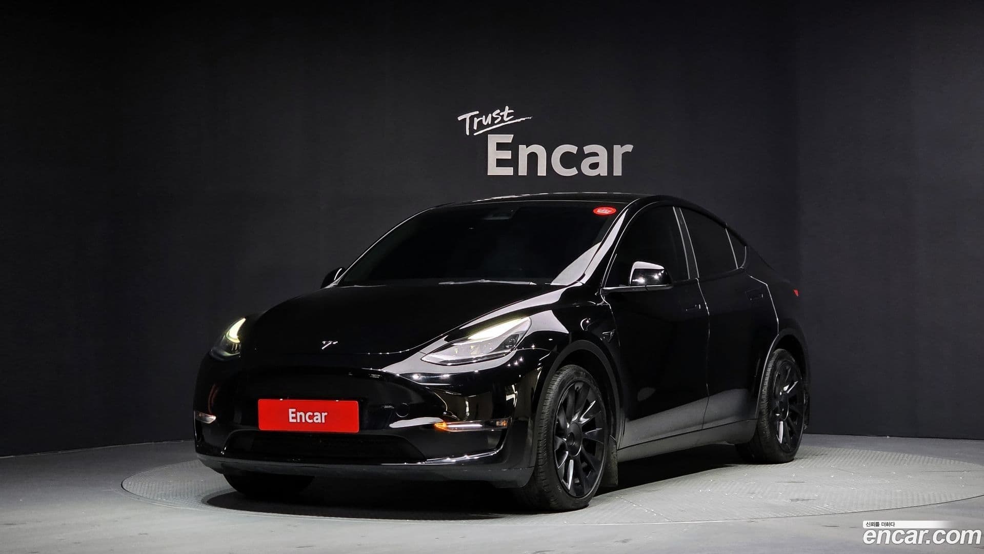 Main__Slider__Photo:Model Y Tesla 2023.4-0