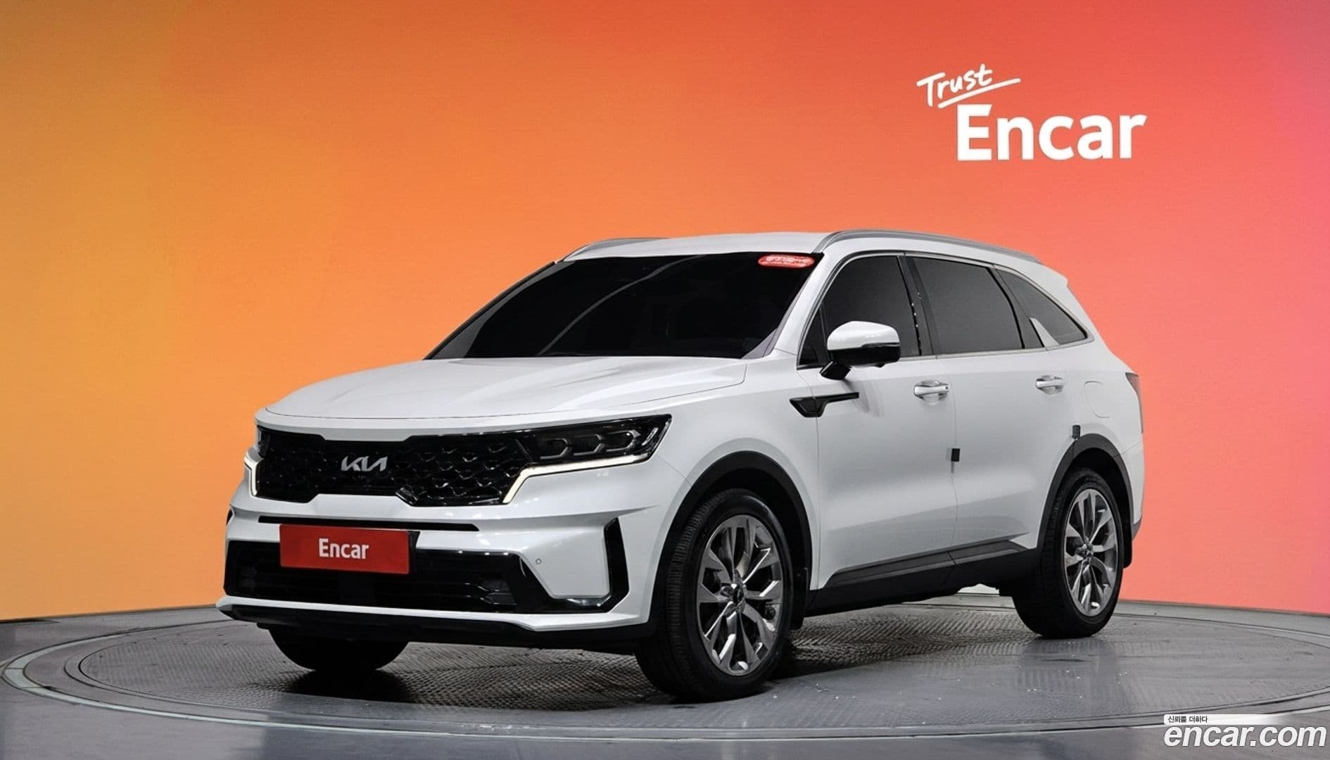 Main__Slider__Photo:Sorento Kia 2021.9-0