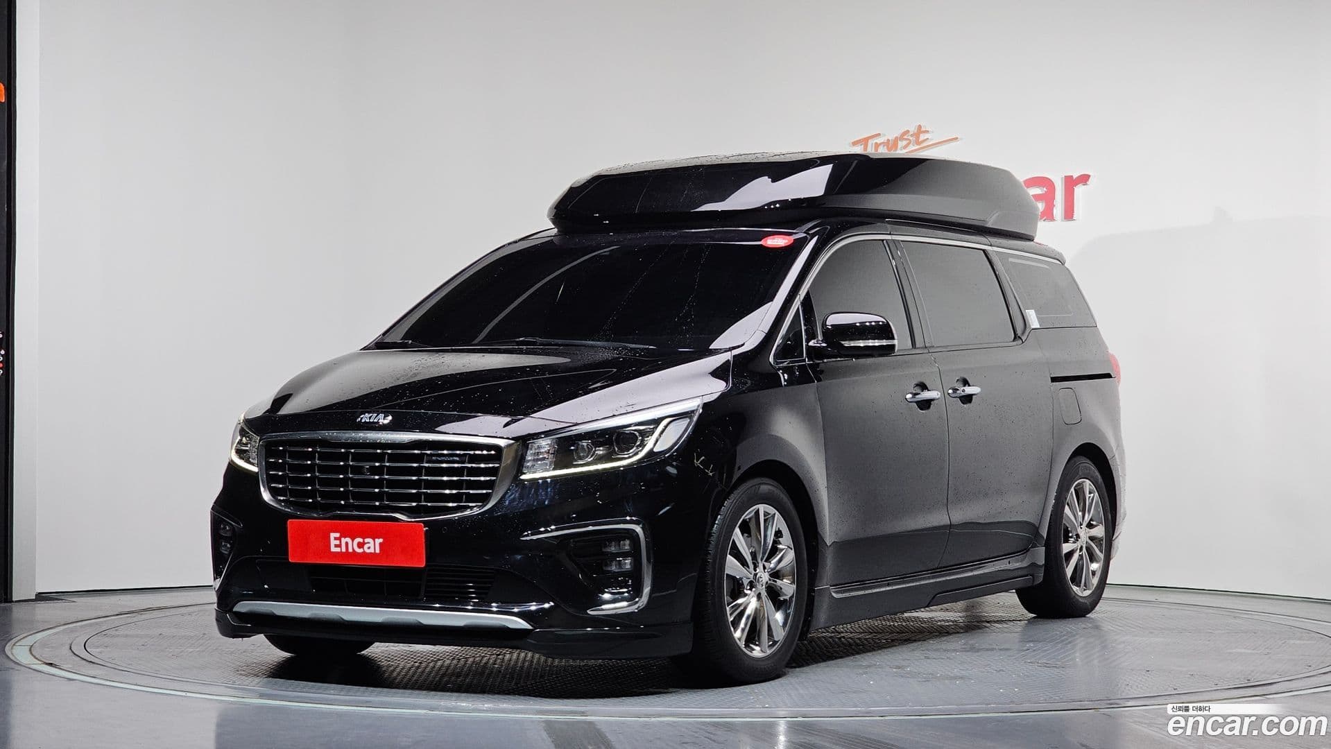 Main__Slider__Photo:Canival Kia 2018.11-0