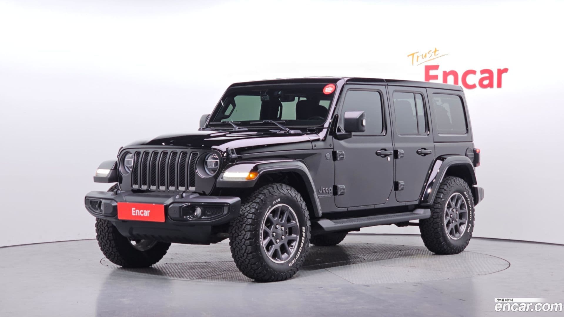 Main__Slider__Photo:Wrangler Jeep 2021.3-0