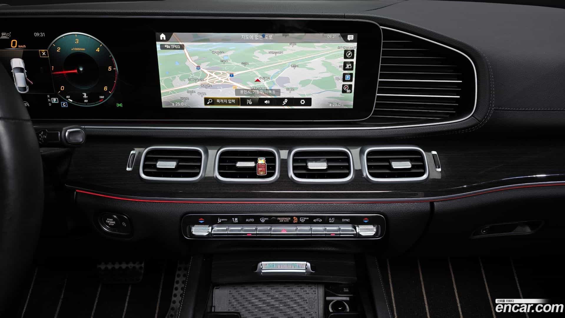 GLE-Class Mercedes-Benz 2020.11-OPTION-018