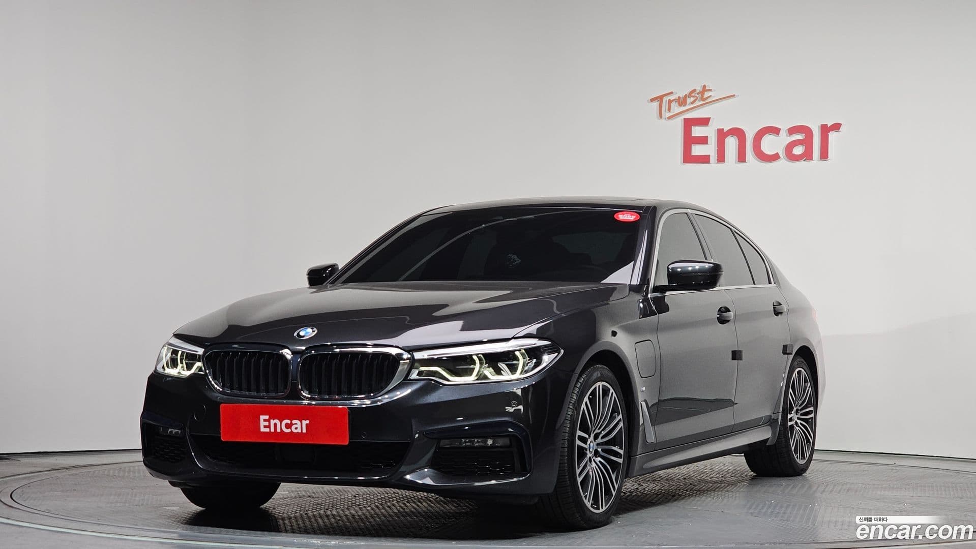 Main__Slider__Photo:5-Series BMW 2020.11-0