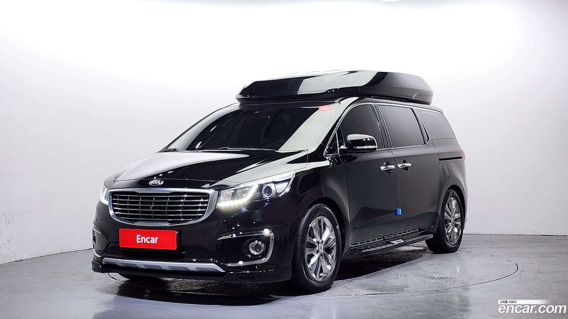 Main__Slider__Photo:Canival Kia 2017.0-0