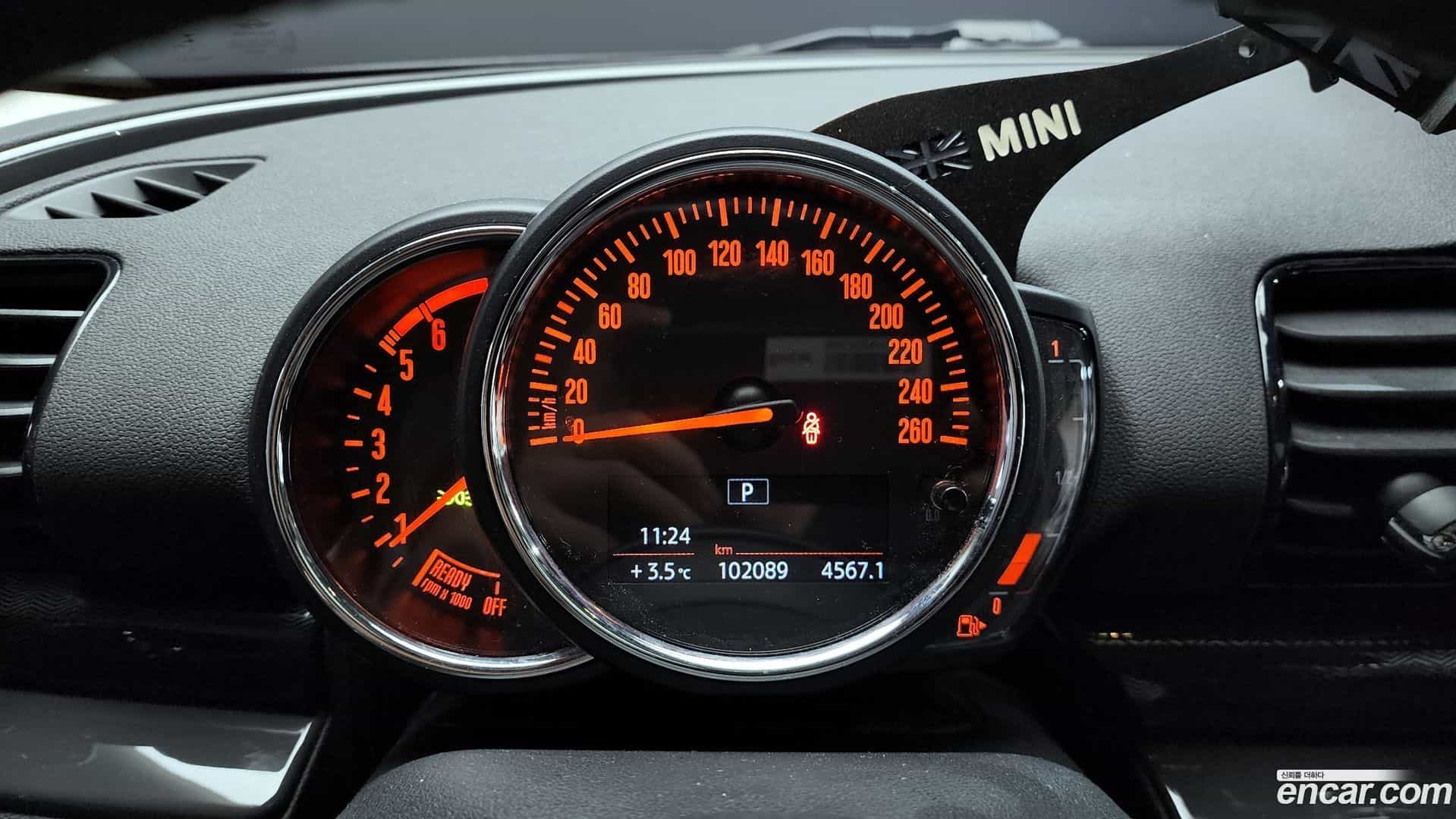Clubman Mini 2019.5-INNER-008