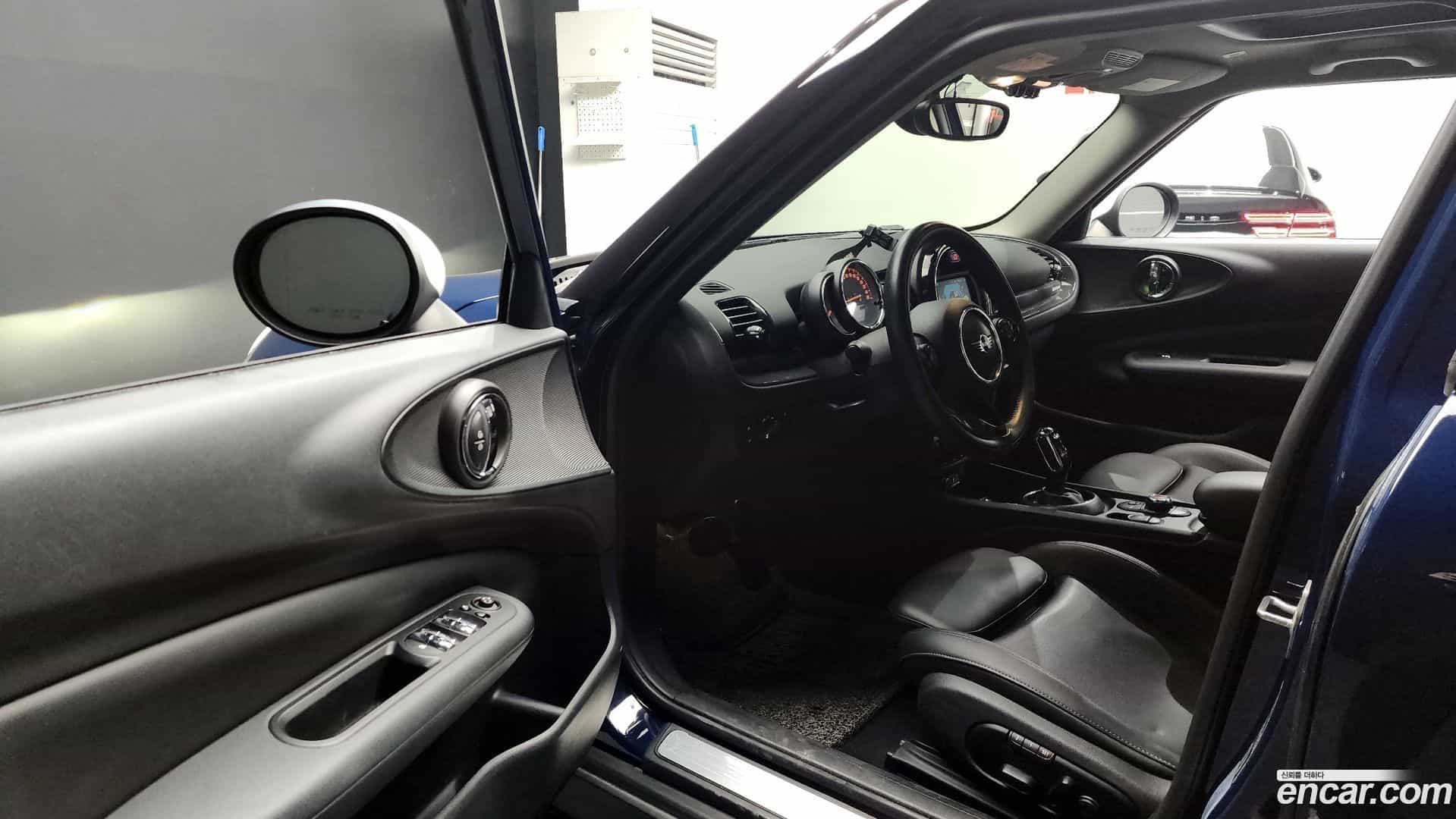 Clubman Mini 2019.5-INNER-010