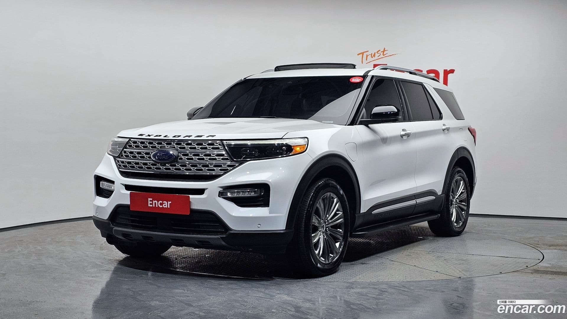 Main__Slider__Photo:Explorer Ford 2021.0-0