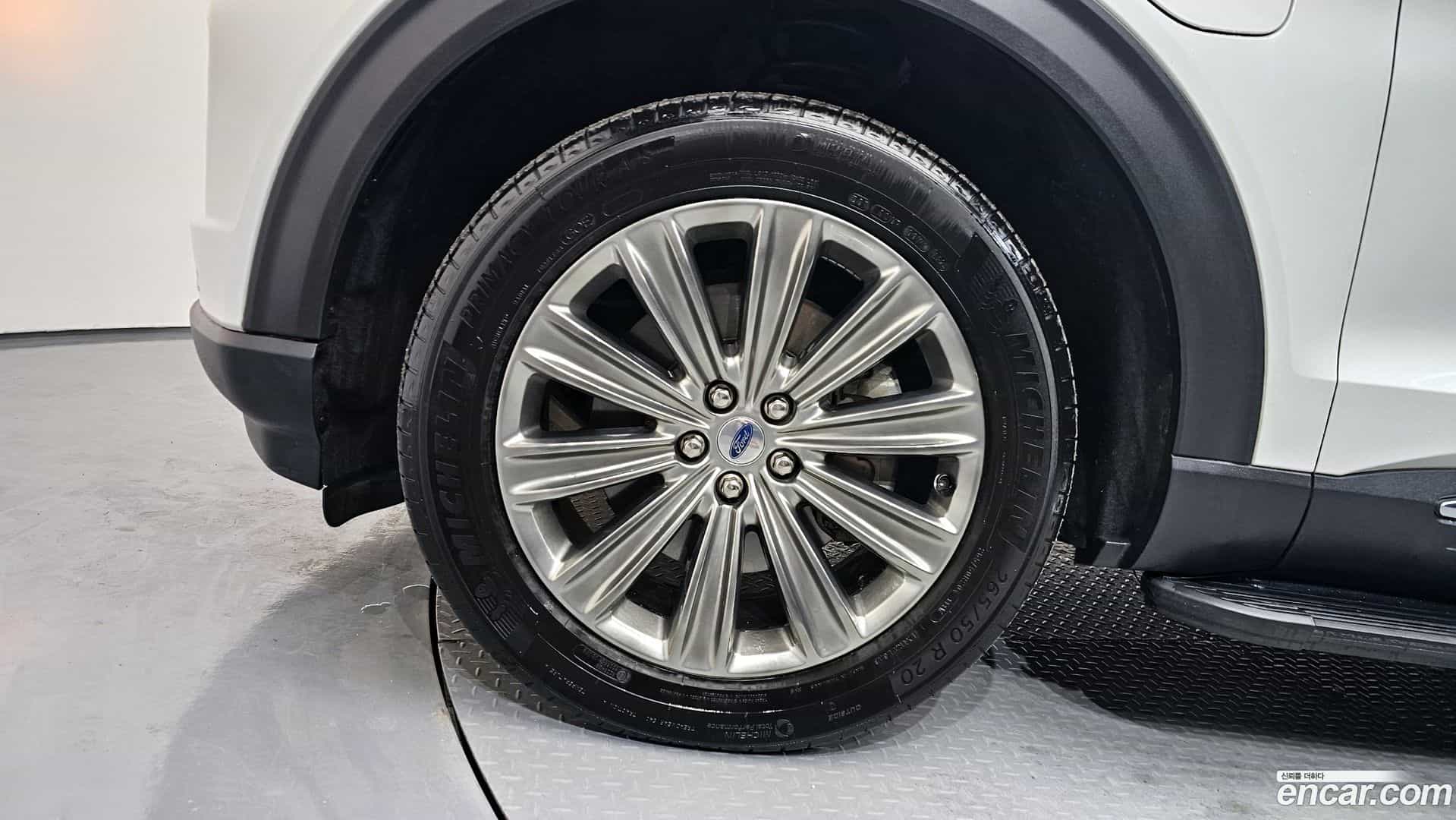 Explorer Ford 2021.0-OUTER-005