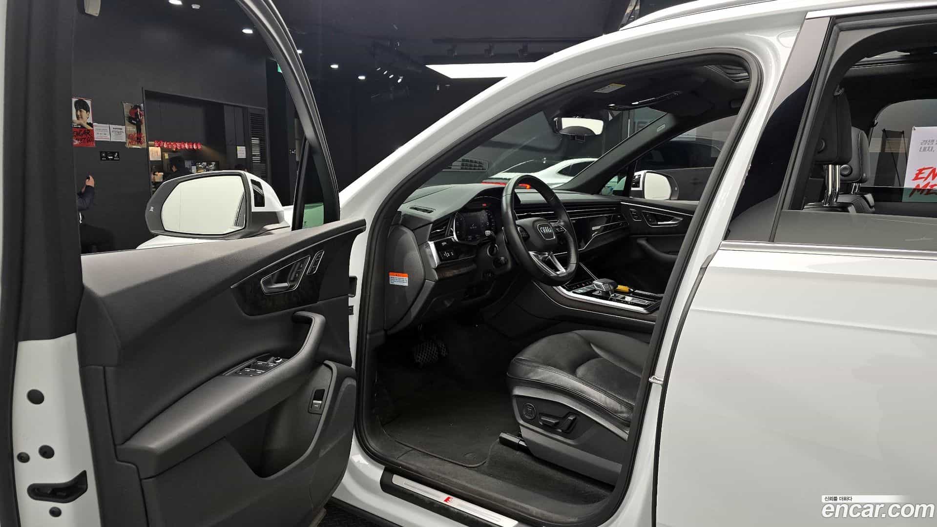 Q7 Audi 2020.4-INNER-010