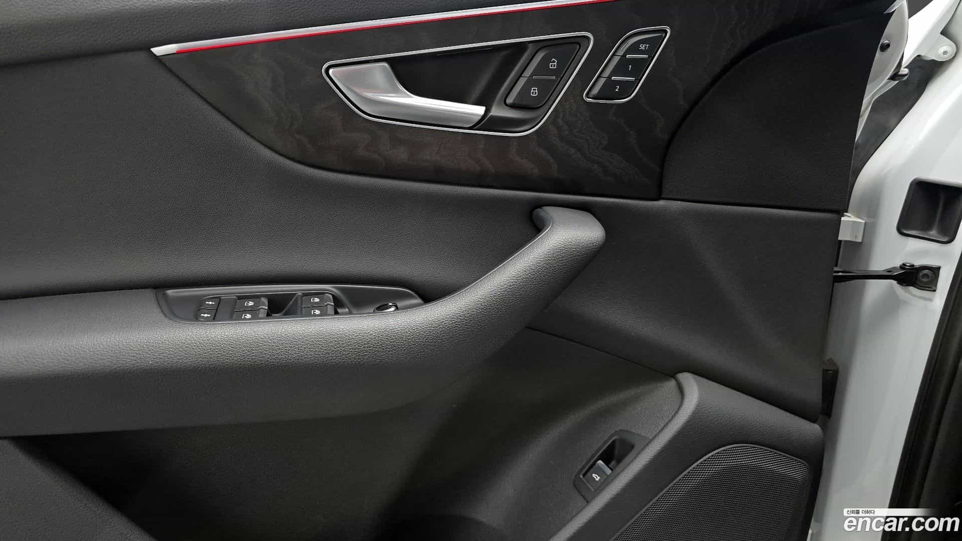 Q7 Audi 2020.4-OPTION-022