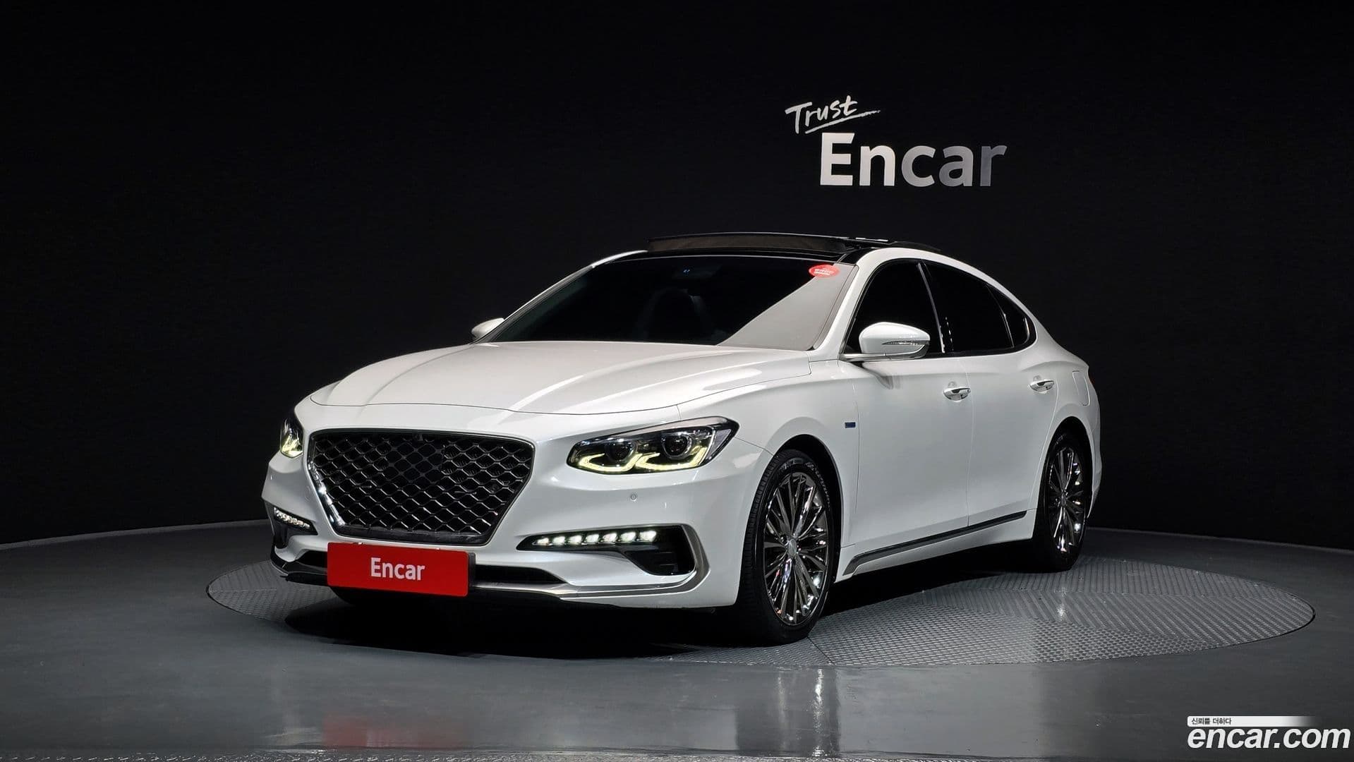 Main__Slider__Photo:Grandeur Hyundai 2017.6-0