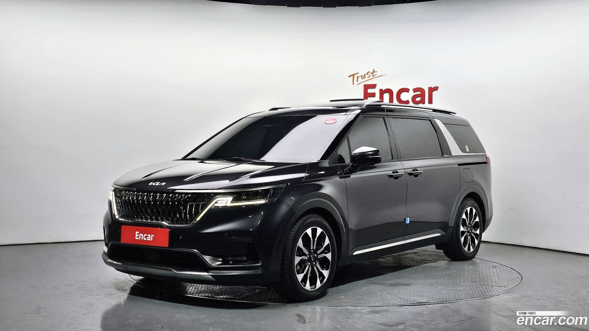 Main__Slider__Photo:Canival Kia 2022.10-0