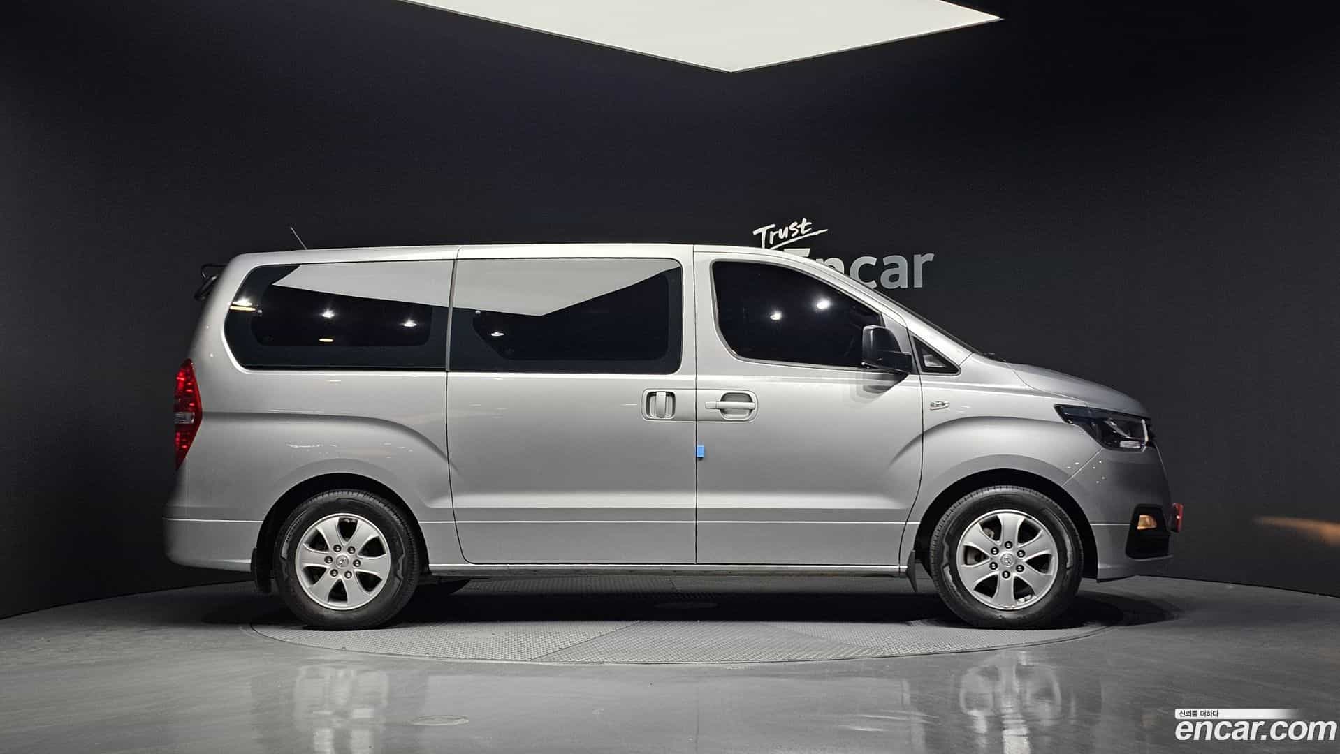 Starex Hyundai 2020.2-OUTER-004