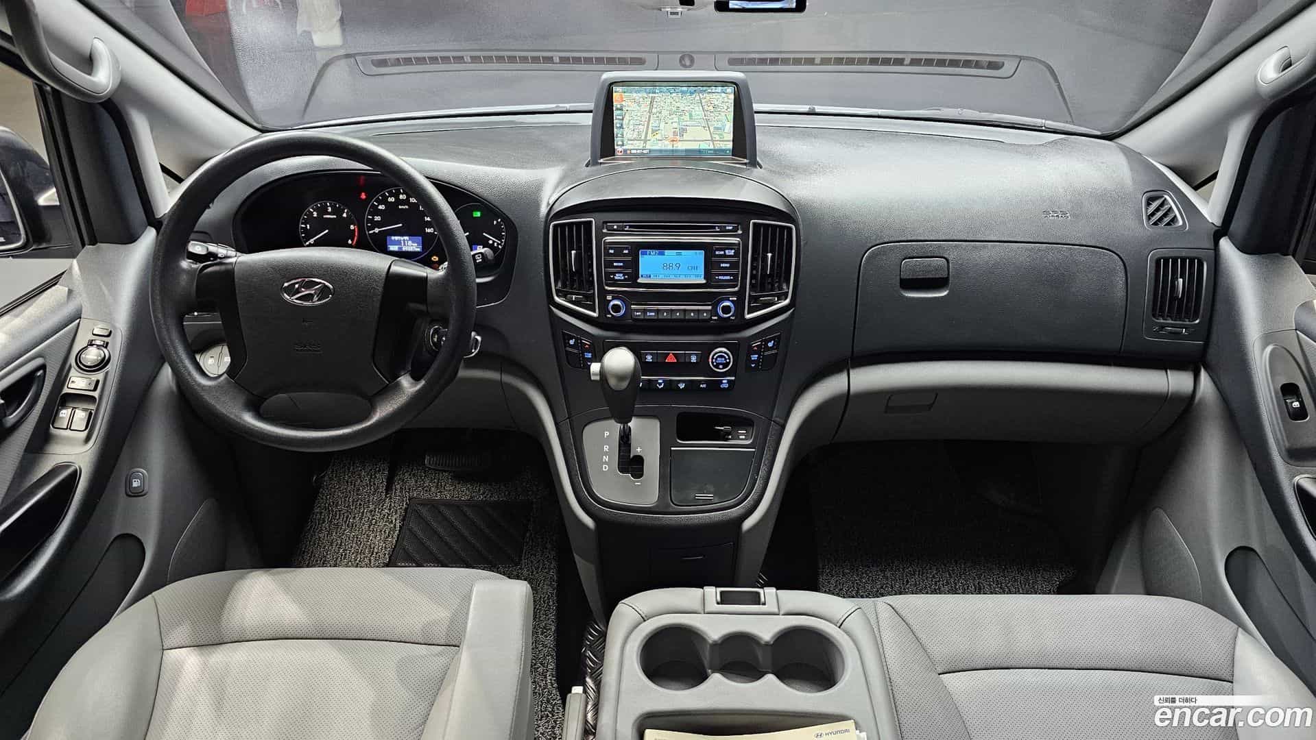 Starex Hyundai 2020.2-INNER-006