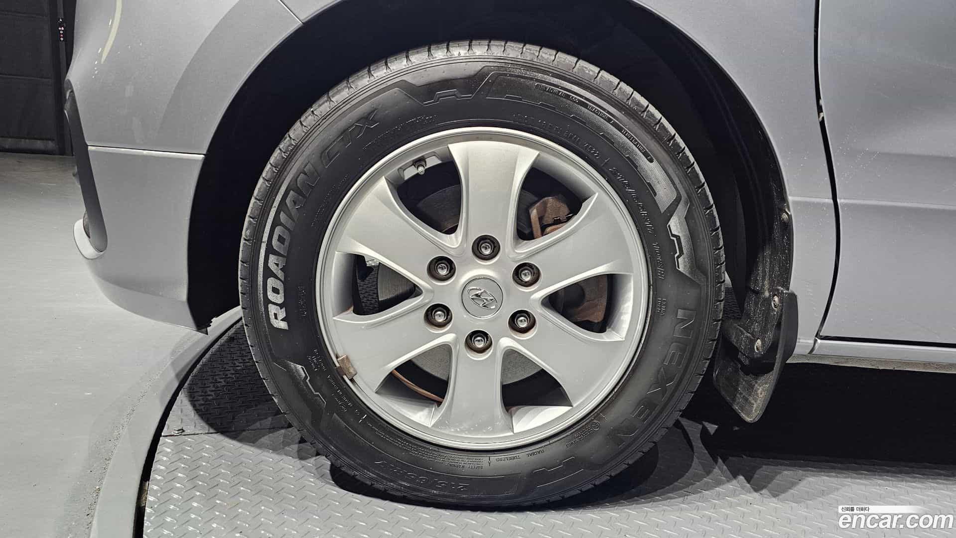 Starex Hyundai 2020.2-OPTION-024