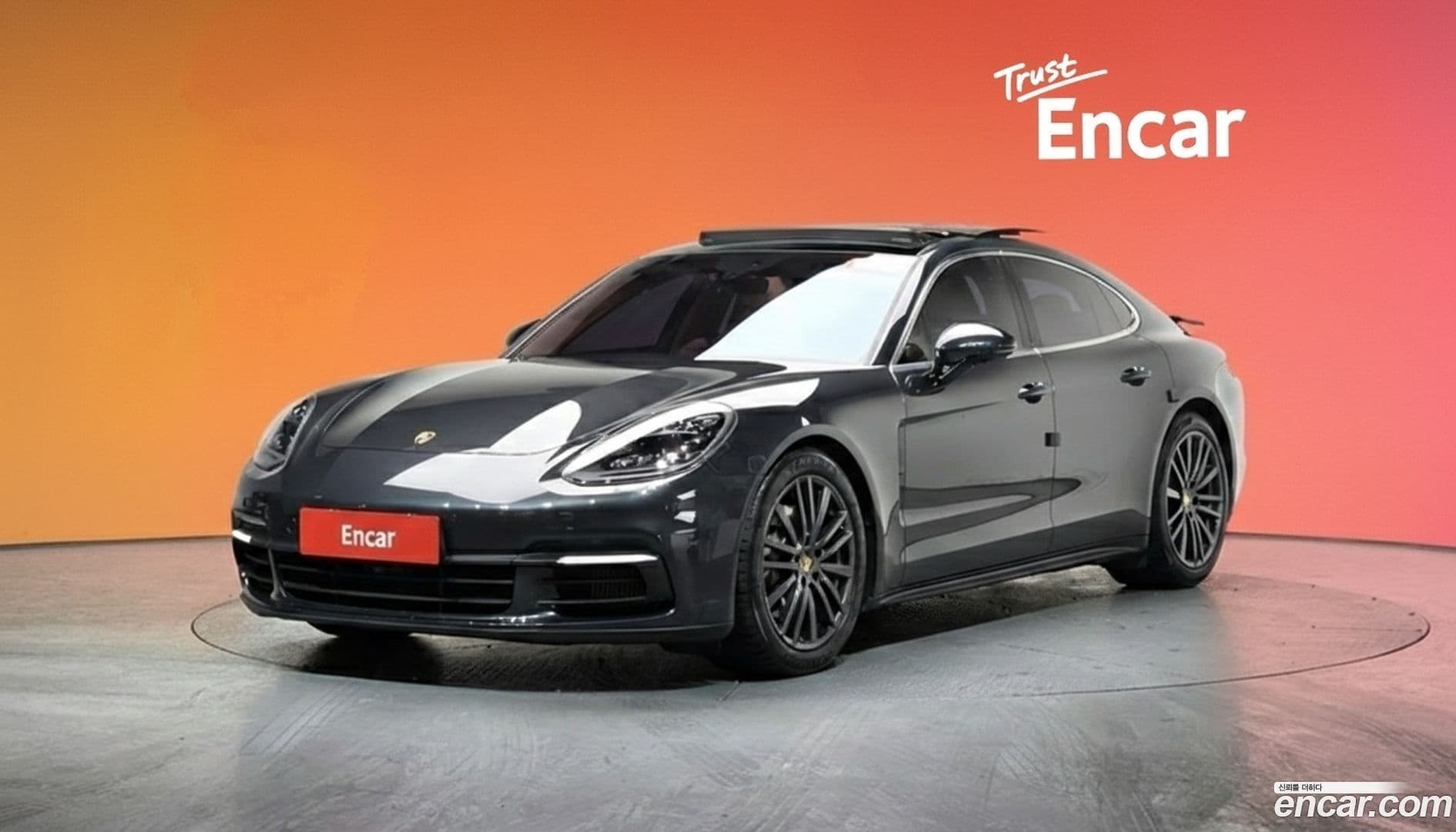 Main__Slider__Photo:Panamera Porsche 2018.3-0