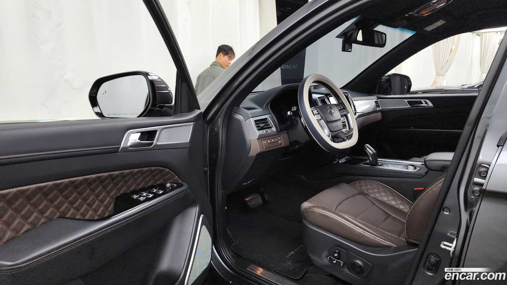 Rexton KG Mobility 2021.7-INNER-010