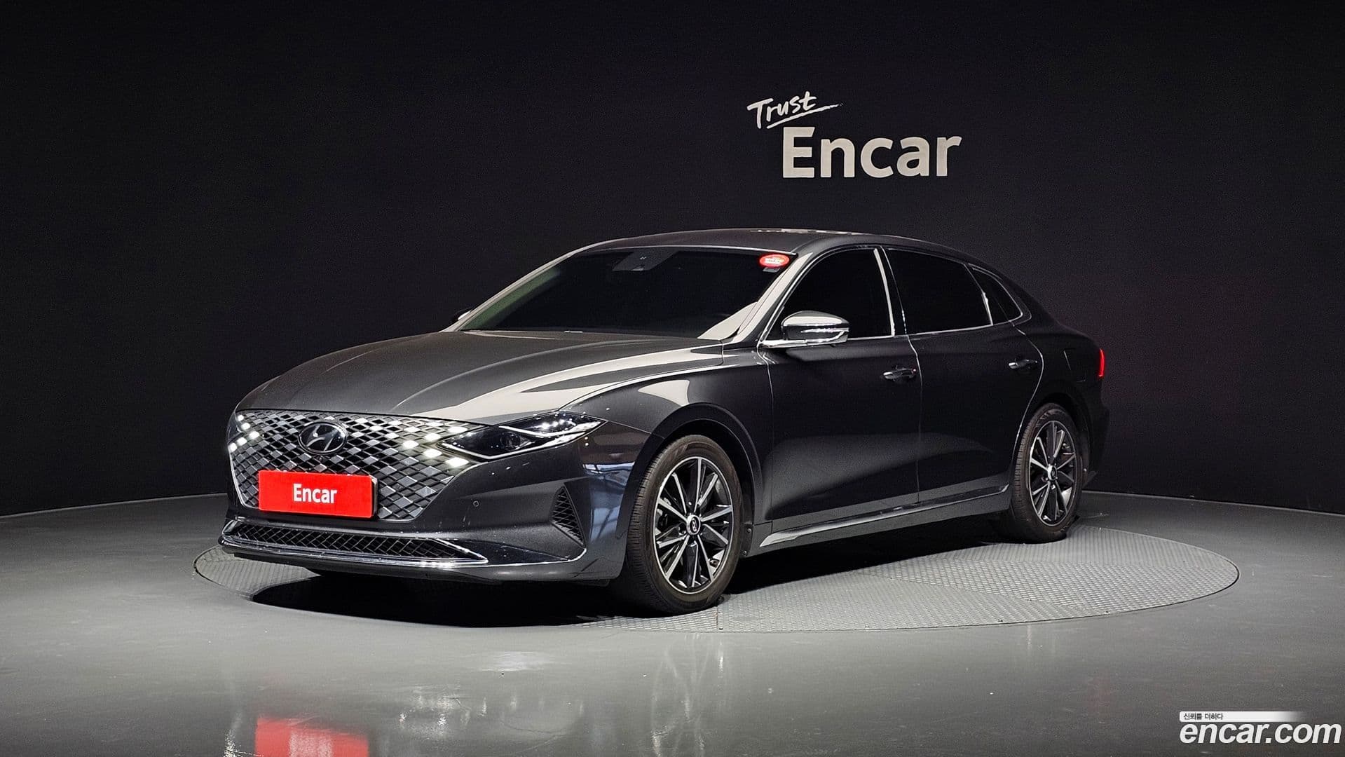 Main__Slider__Photo:Grandeur Hyundai 2021.0-0