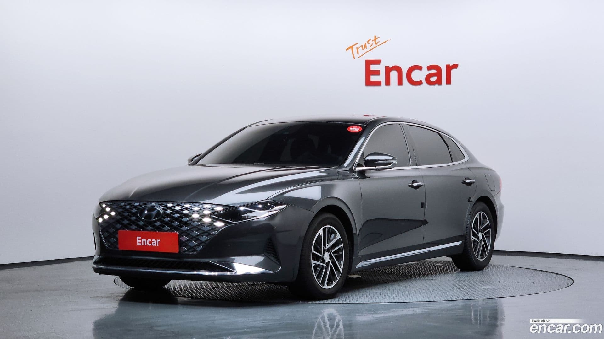 Main__Slider__Photo:Grandeur Hyundai 2020.10-0