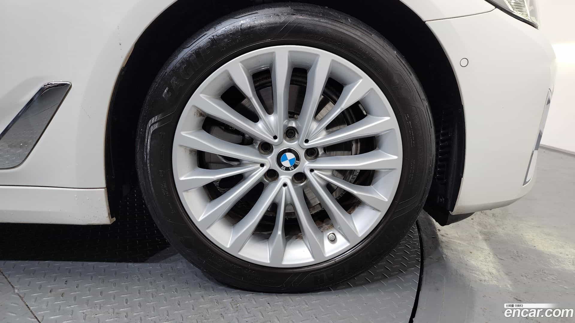 5-Series BMW 2021.3-OUTER-005
