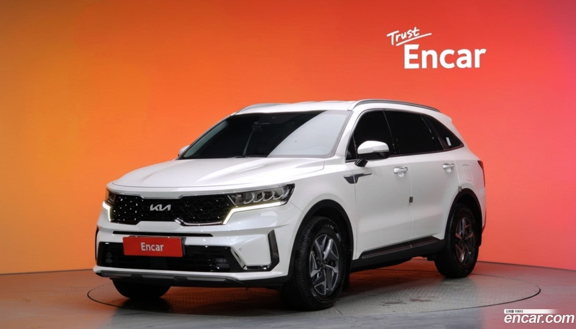 Main__Slider__Photo:Sorento Kia 2022.3-0