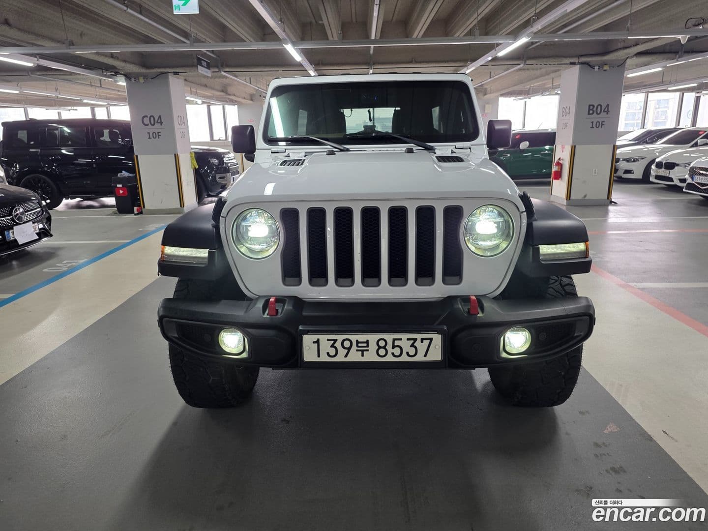 Main__Slider__Photo:Wrangler Jeep 2020.8-0
